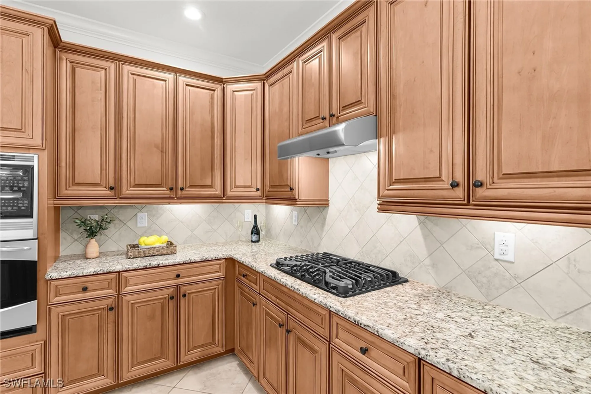 Property Slideshow image 7 of 43 | 2990 aviamar cir, Naples, FL, 34114