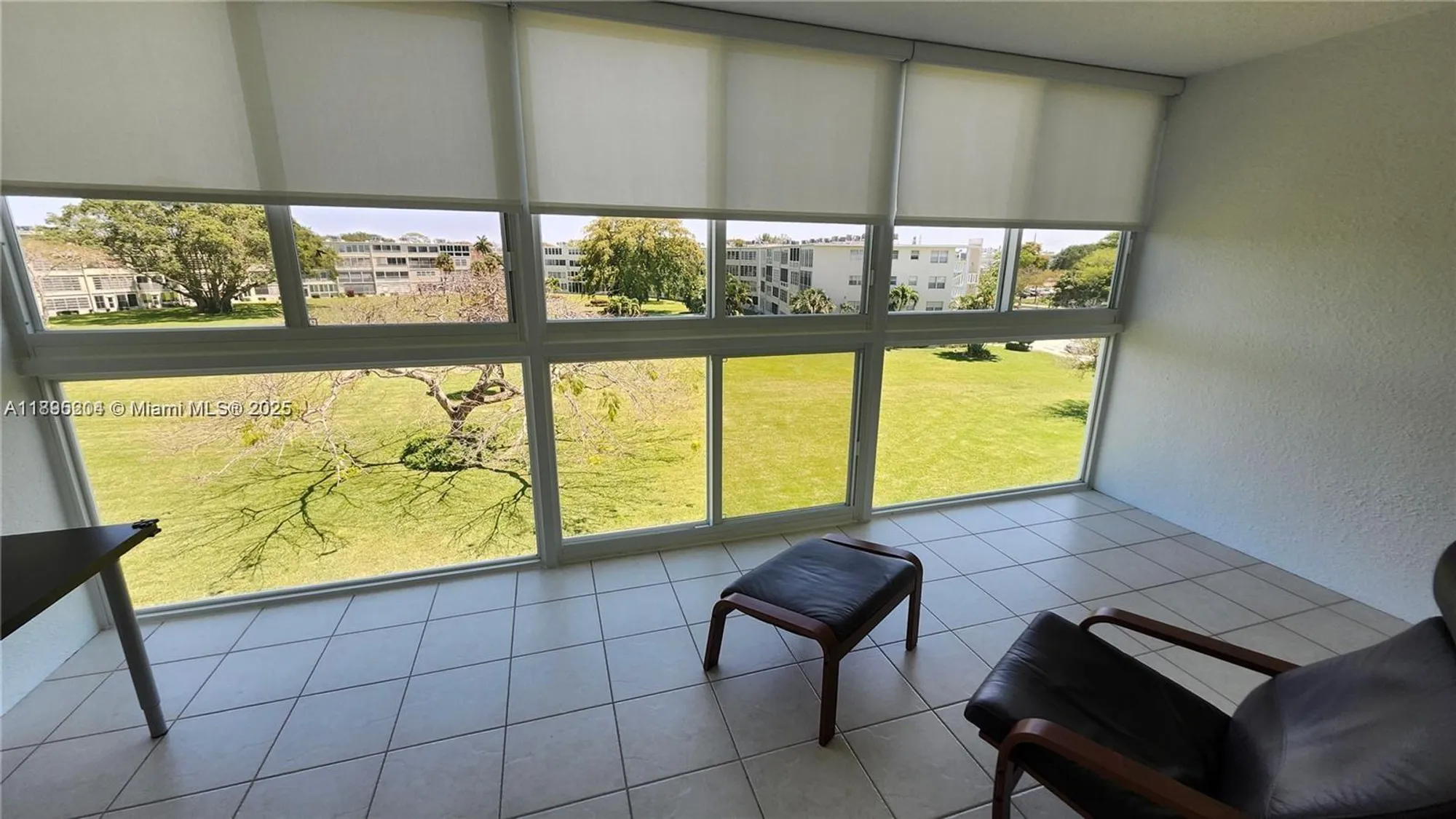 Property Slideshow image 18 of 34 | 4065 lyndhurst n # 4065, Deerfield Beach, FL, 33442