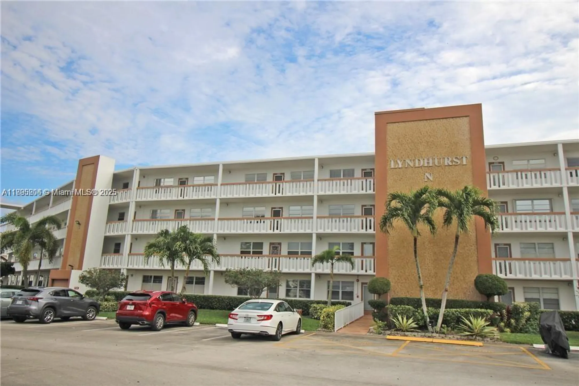 Property Slideshow image 22 of 34 | 4065 lyndhurst n # 4065, Deerfield Beach, FL, 33442
