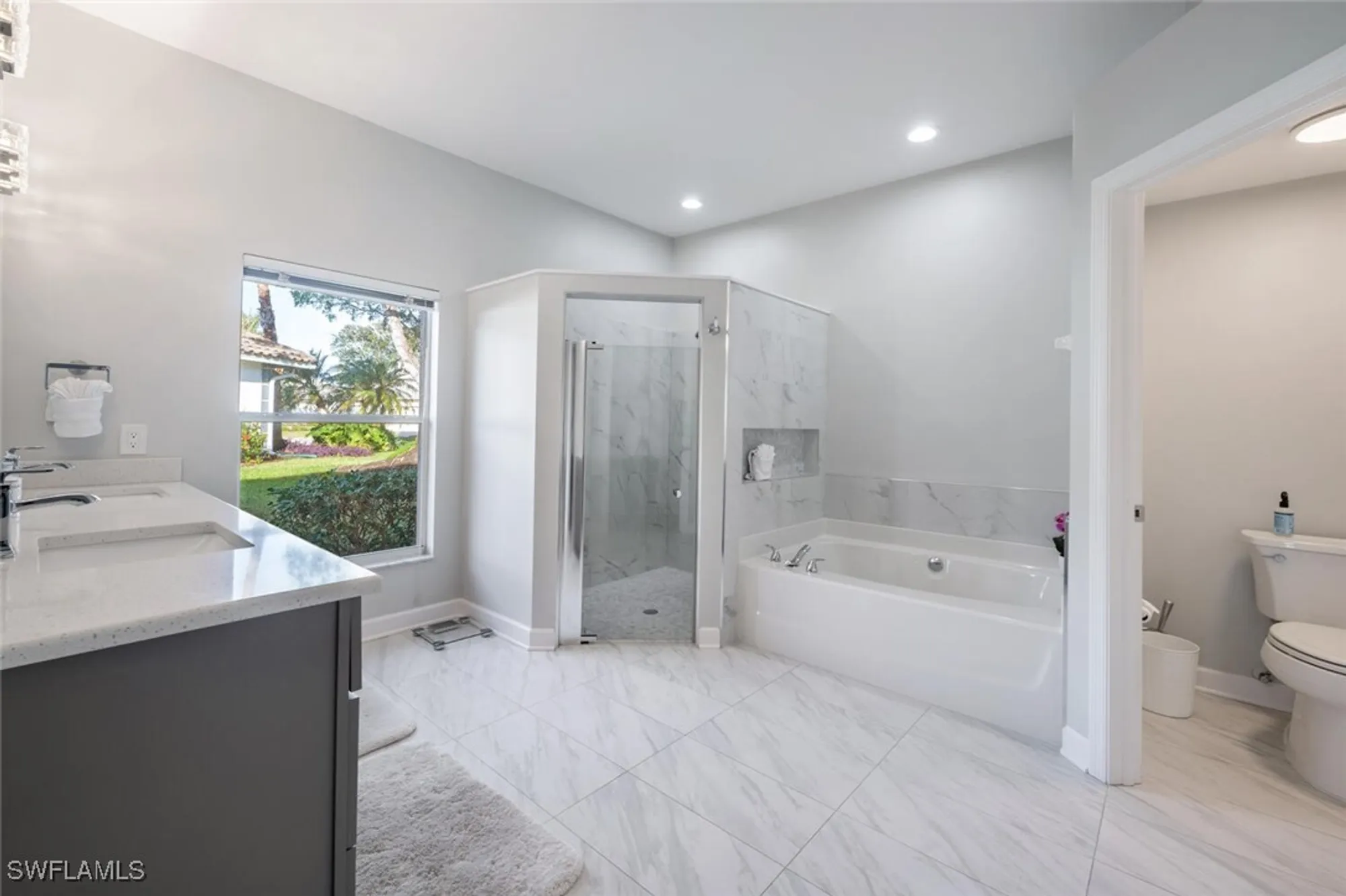 Property Slideshow image 18 of 33 | 7107 falcons glen blvd, Naples, FL, 34113