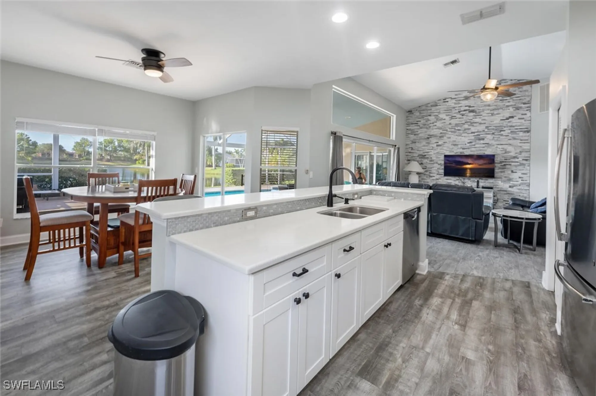 Property Slideshow image 13 of 33 | 7107 falcons glen blvd, Naples, FL, 34113