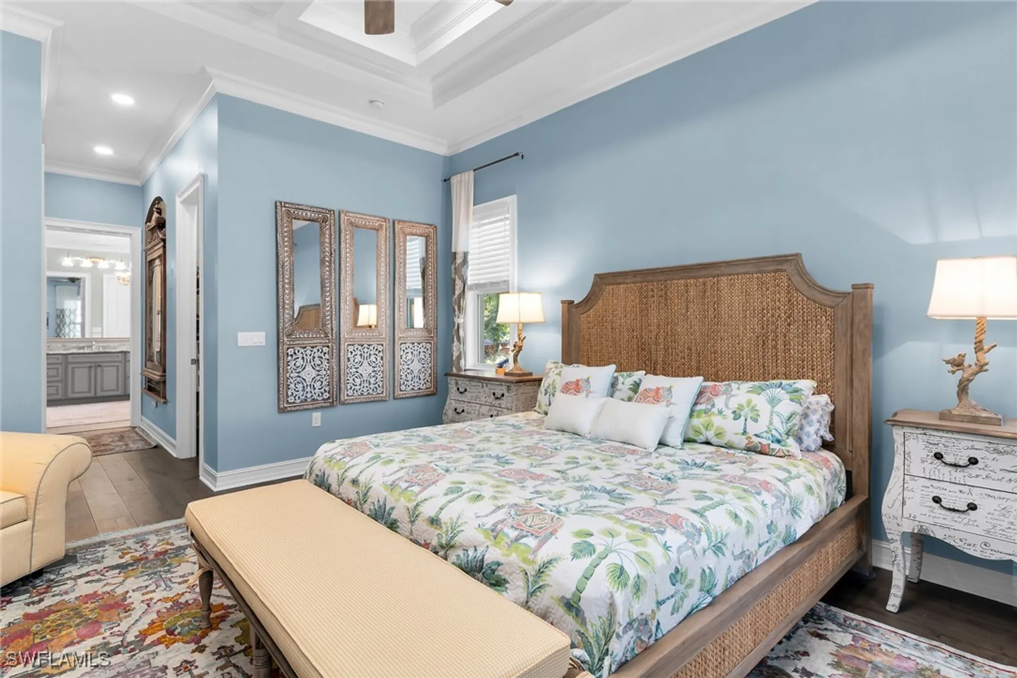 Property Slideshow image 16 of 50 | 9369 campanile cir, Naples, FL, 34114