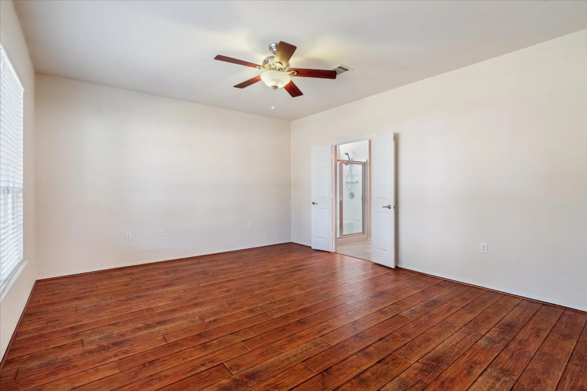 Property Slideshow image 15 of 39 | 112 winter dr, Georgetown, TX, 78633