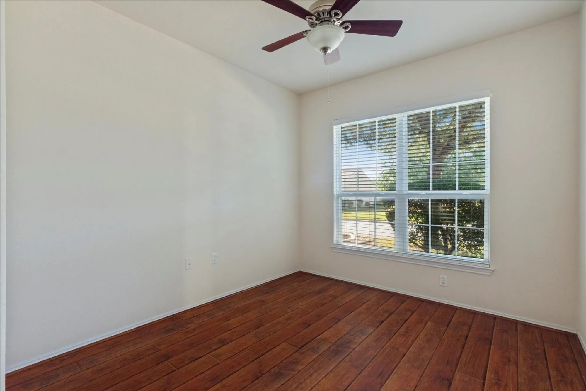 Property Slideshow image 28 of 39 | 112 winter dr, Georgetown, TX, 78633