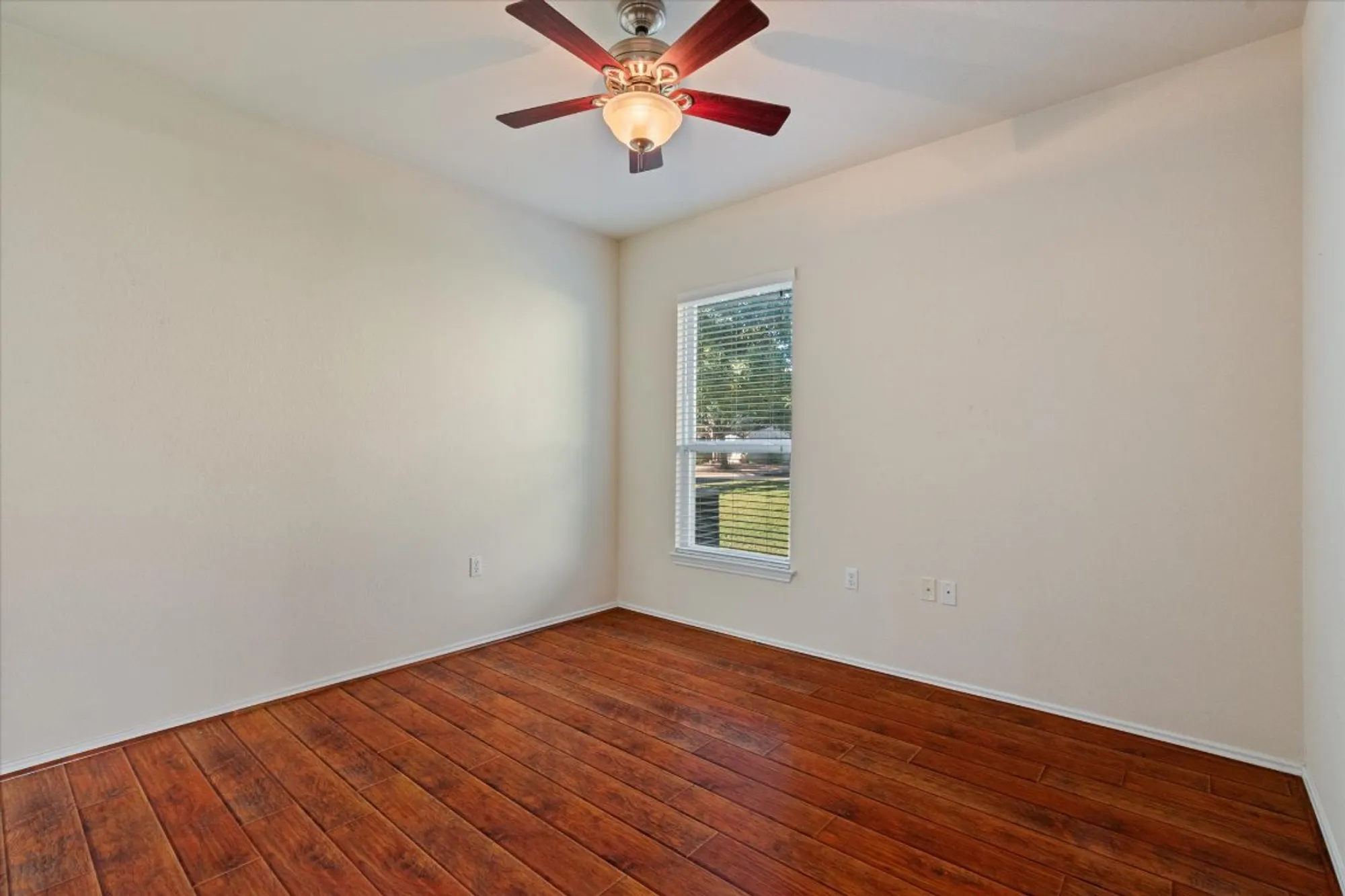 Property Slideshow image 23 of 39 | 112 winter dr, Georgetown, TX, 78633