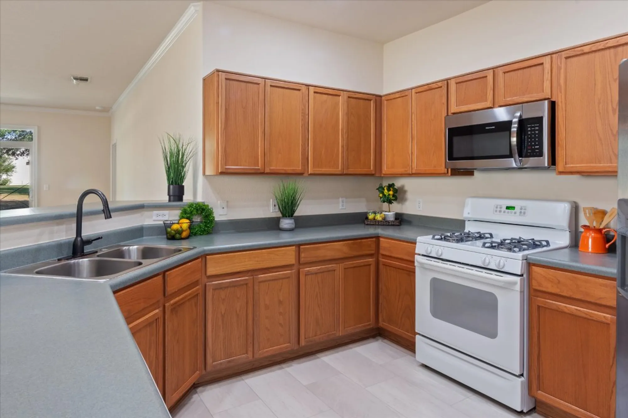 Property Slideshow image 7 of 39 | 112 winter dr, Georgetown, TX, 78633