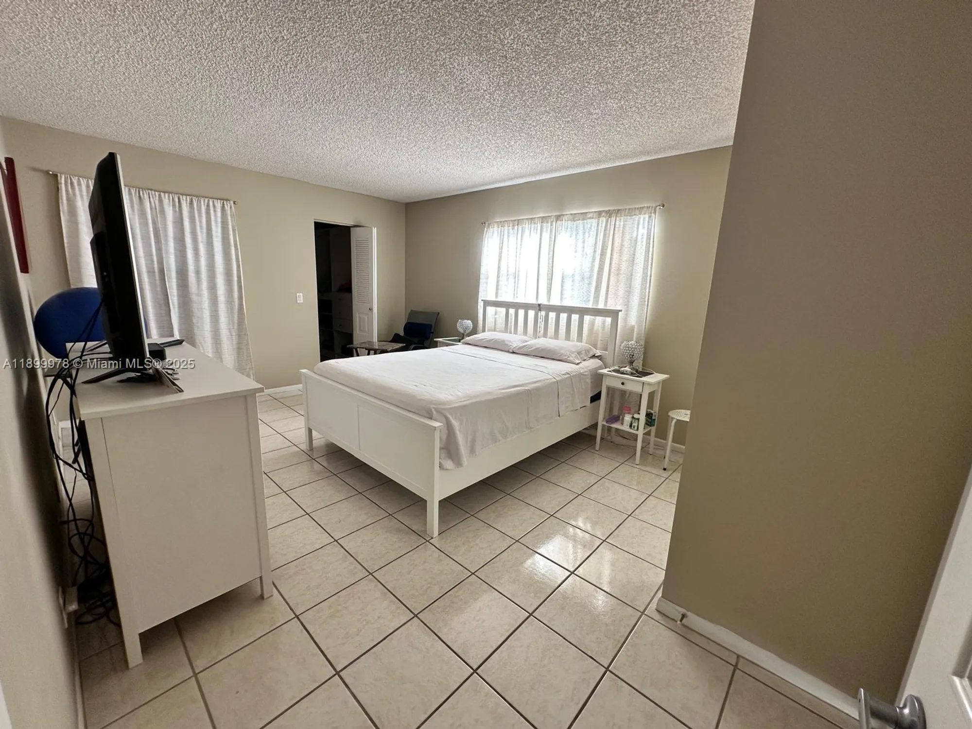 Property Slideshow image 10 of 32 | 251 sw 134th way m314, Pembroke Pines, FL, 33027