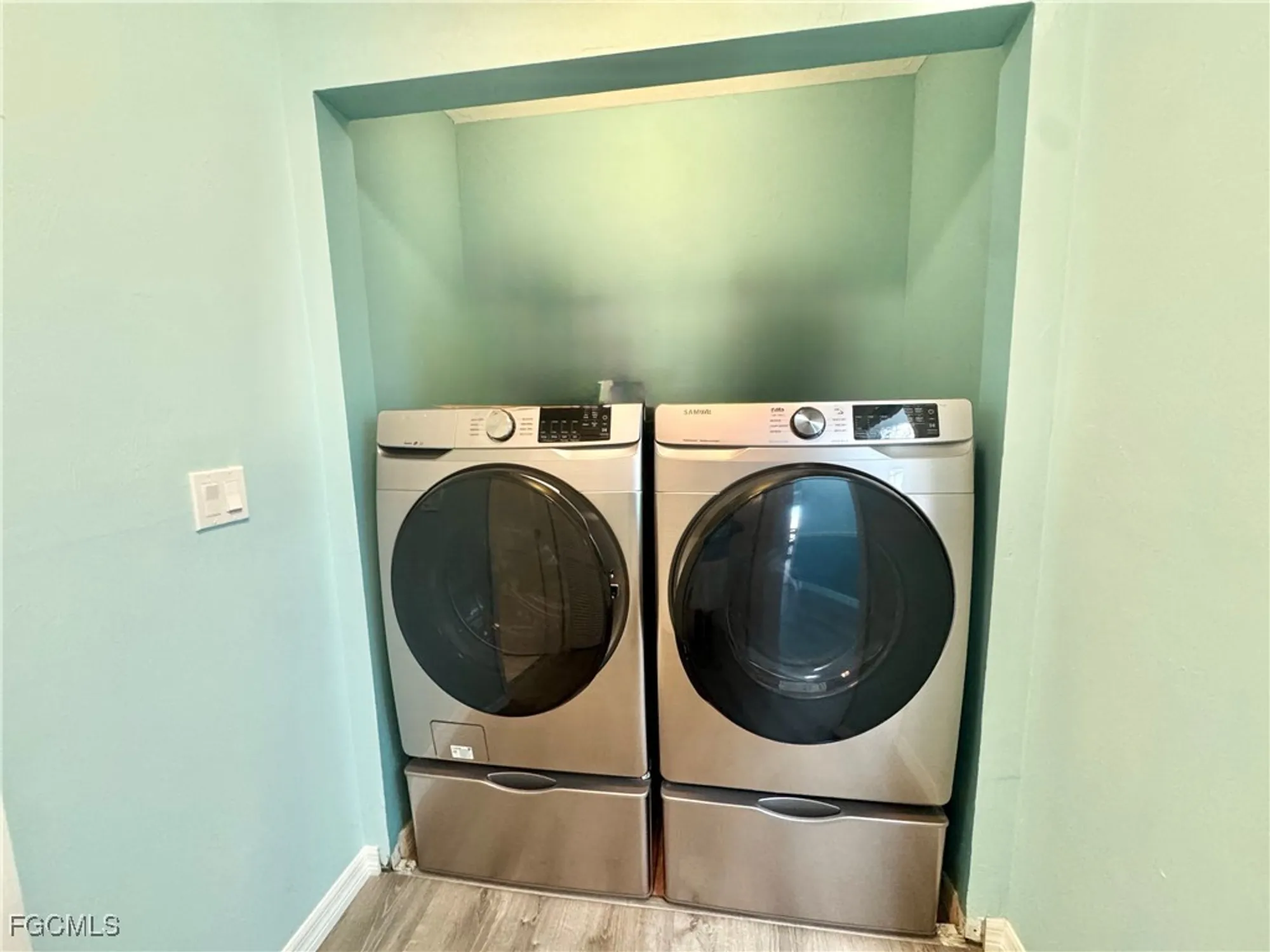 Property Slideshow image 27 of 38 | 13392 onion creek ct, Fort Myers, FL, 33912