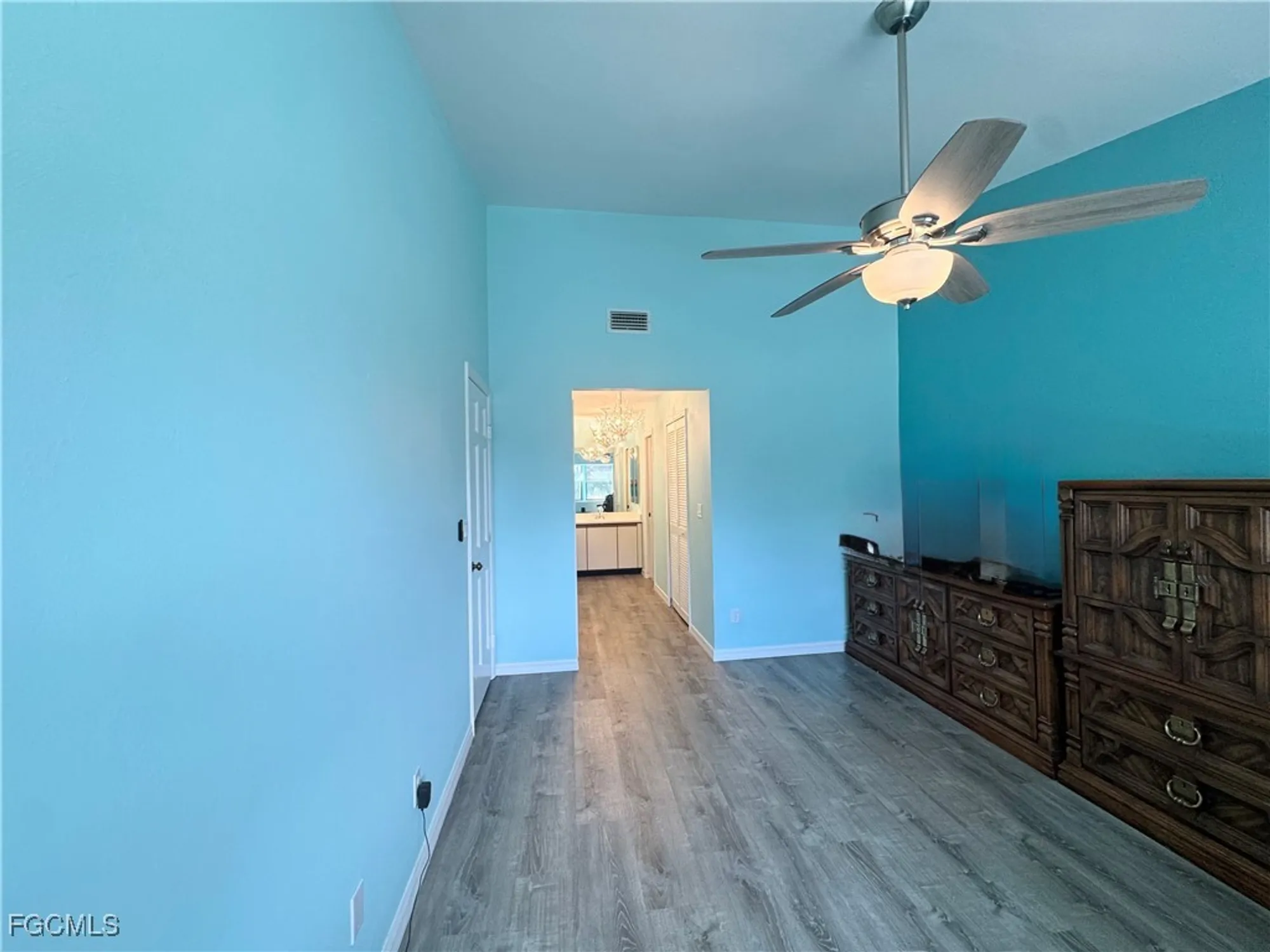 Property Slideshow image 20 of 38 | 13392 onion creek ct, Fort Myers, FL, 33912