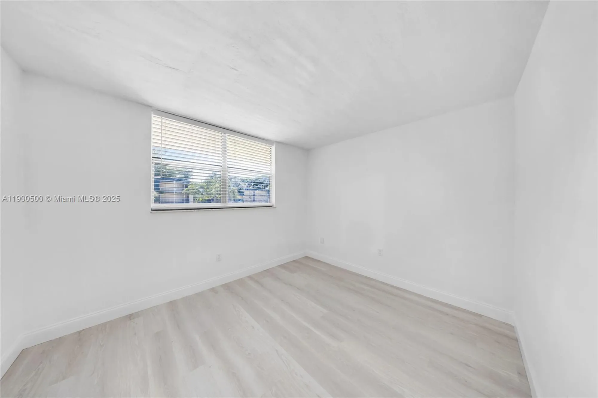 Property Slideshow image 14 of 25 | 9090 lime bay blvd apt 211, Tamarac, FL, 33321