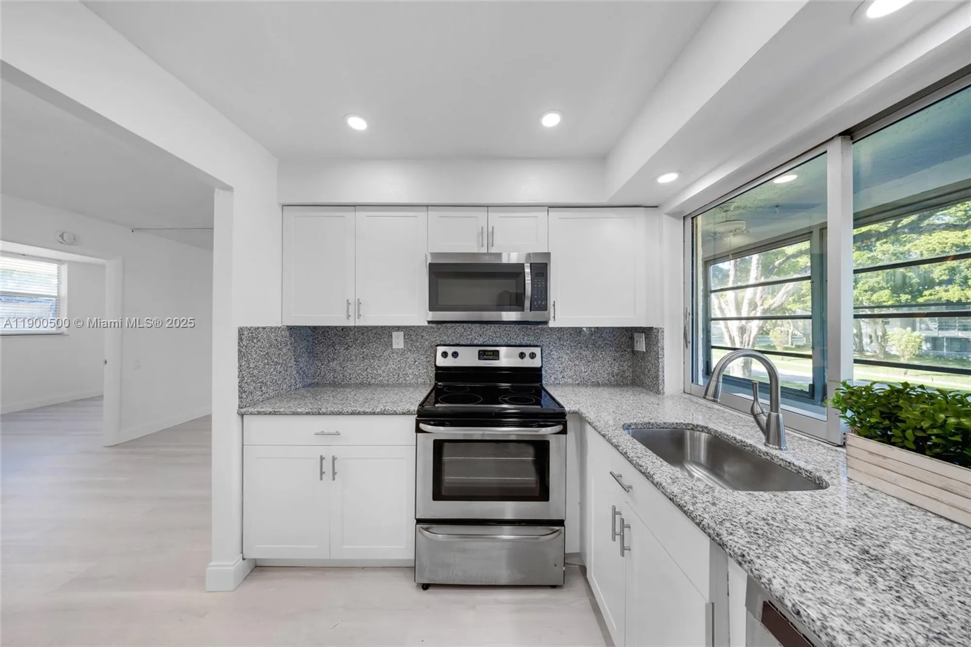 Property Slideshow image 12 of 25 | 9090 lime bay blvd apt 211, Tamarac, FL, 33321