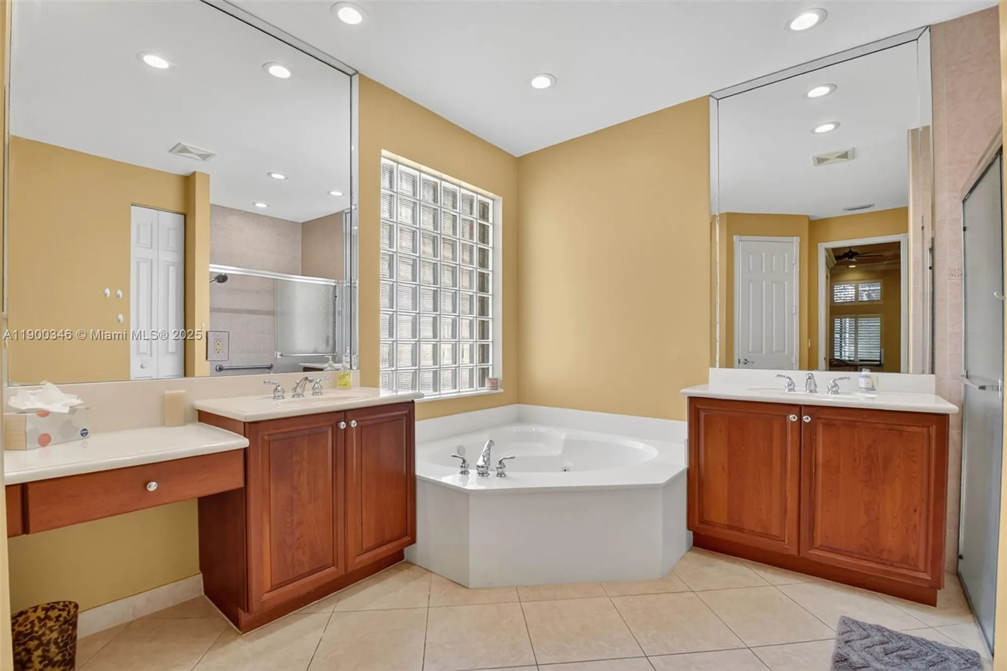 Property Slideshow image 36 of 86 | 7915 sundial harbor pt, Lake Worth, FL, 33467