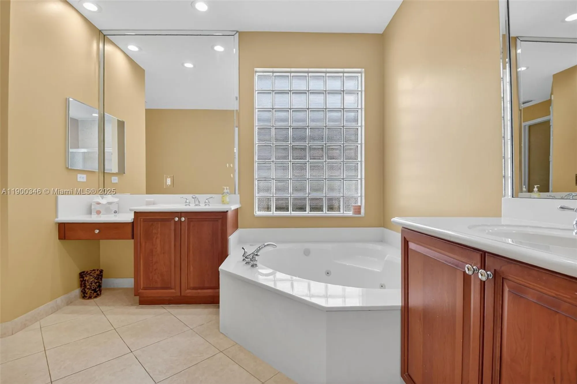 Property Slideshow image 37 of 86 | 7915 sundial harbor pt, Lake Worth, FL, 33467