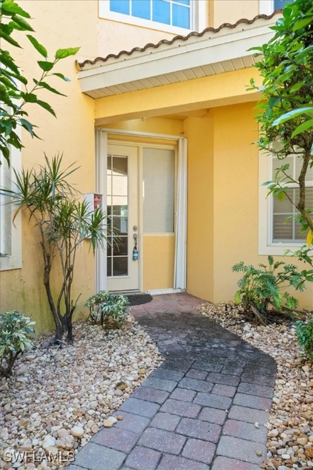 Property Slideshow image 4 of 44 | 20290 burnside pl 1101, Estero, FL, 33928