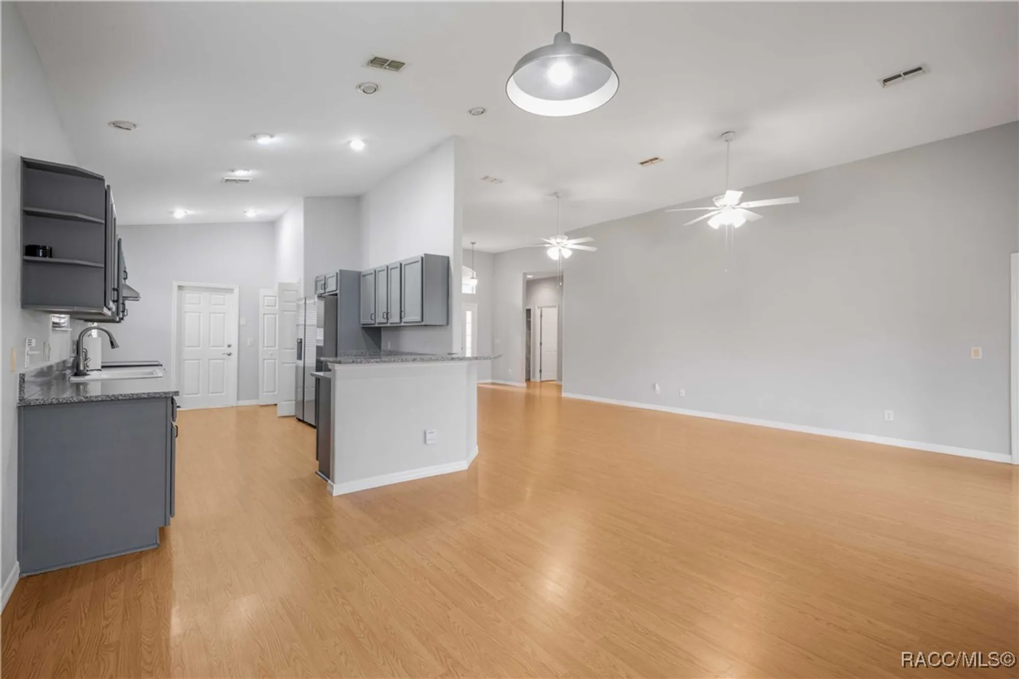 Property Slideshow image 8 of 45 | 1874 w angelica loop, Lecanto, FL, 34461