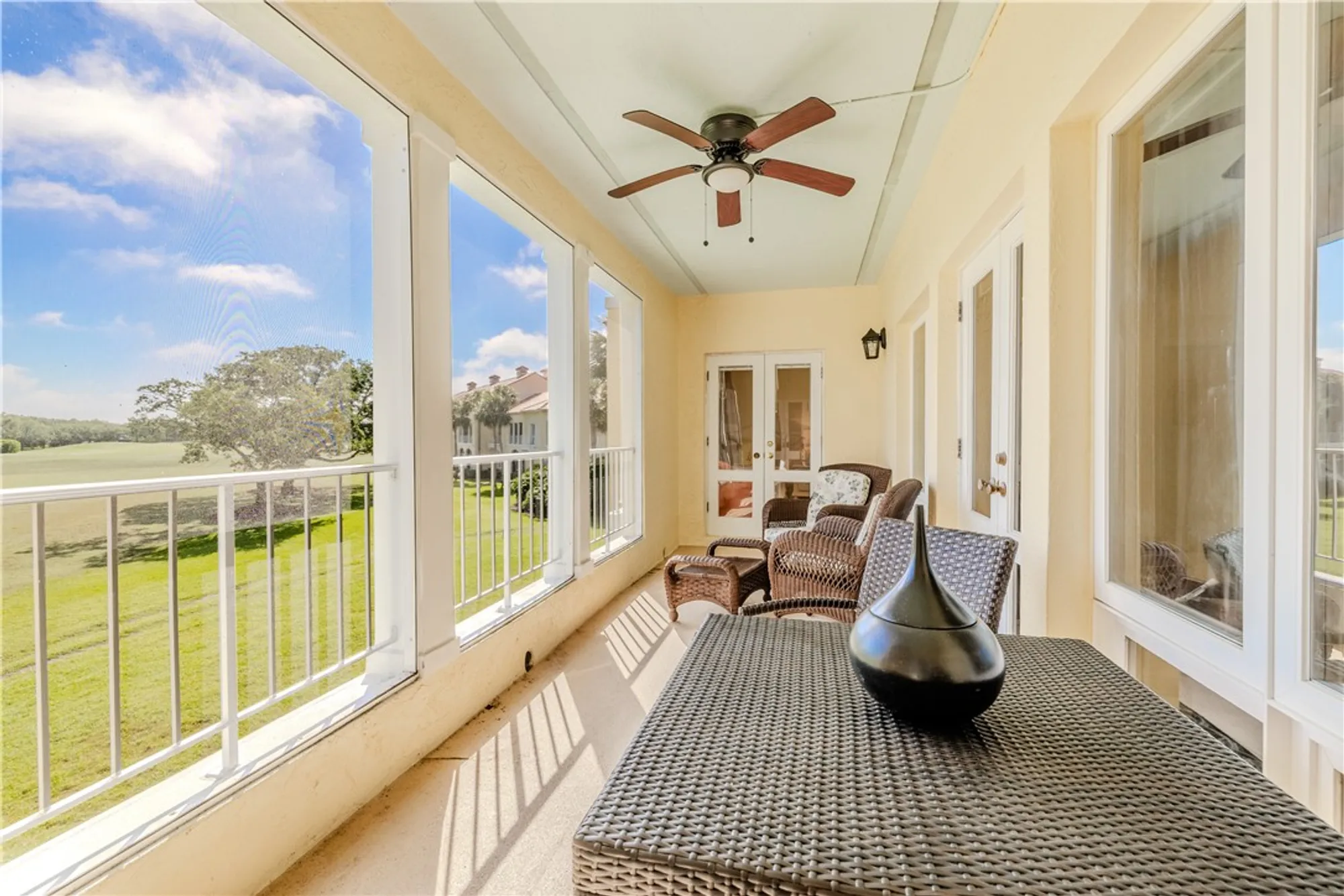 Property Slideshow image 15 of 31 | 5060 harmony cir 204, Vero Beach, FL, 32967