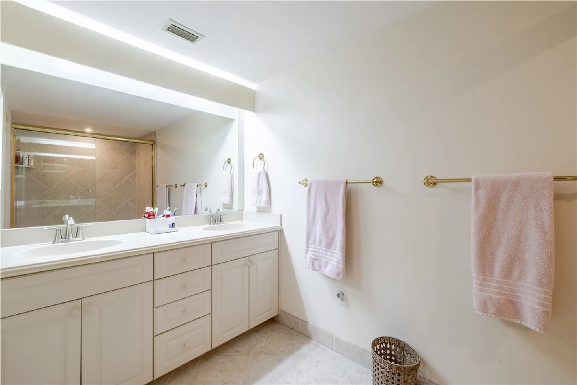 Property Slideshow image 28 of 31 | 5060 harmony cir 204, Vero Beach, FL, 32967