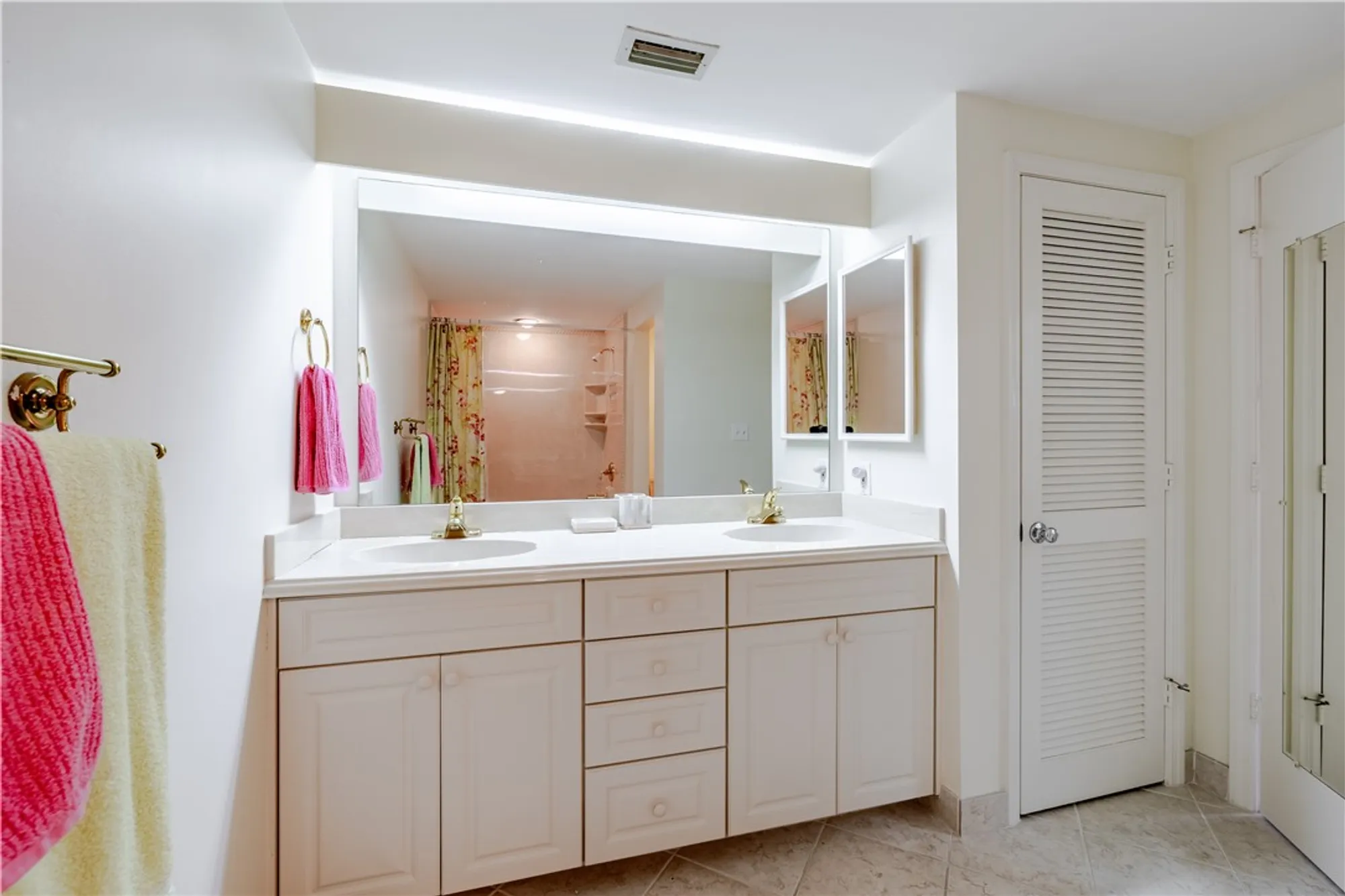 Property Slideshow image 22 of 31 | 5060 harmony cir 204, Vero Beach, FL, 32967