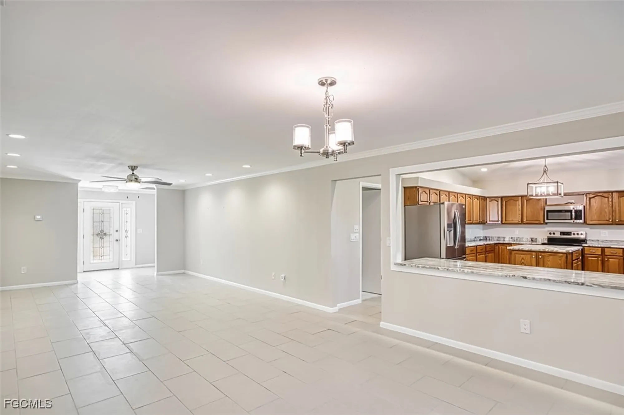 Property Slideshow image 26 of 50 | 1309 n brandywine cir, Fort Myers, FL, 33919