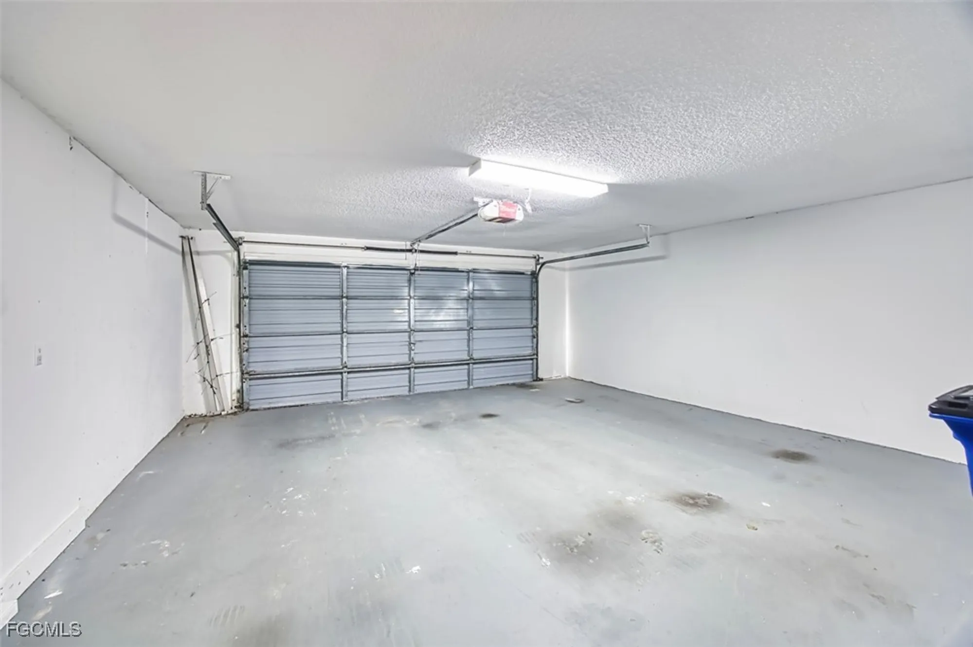 Property Slideshow image 39 of 50 | 1309 n brandywine cir, Fort Myers, FL, 33919