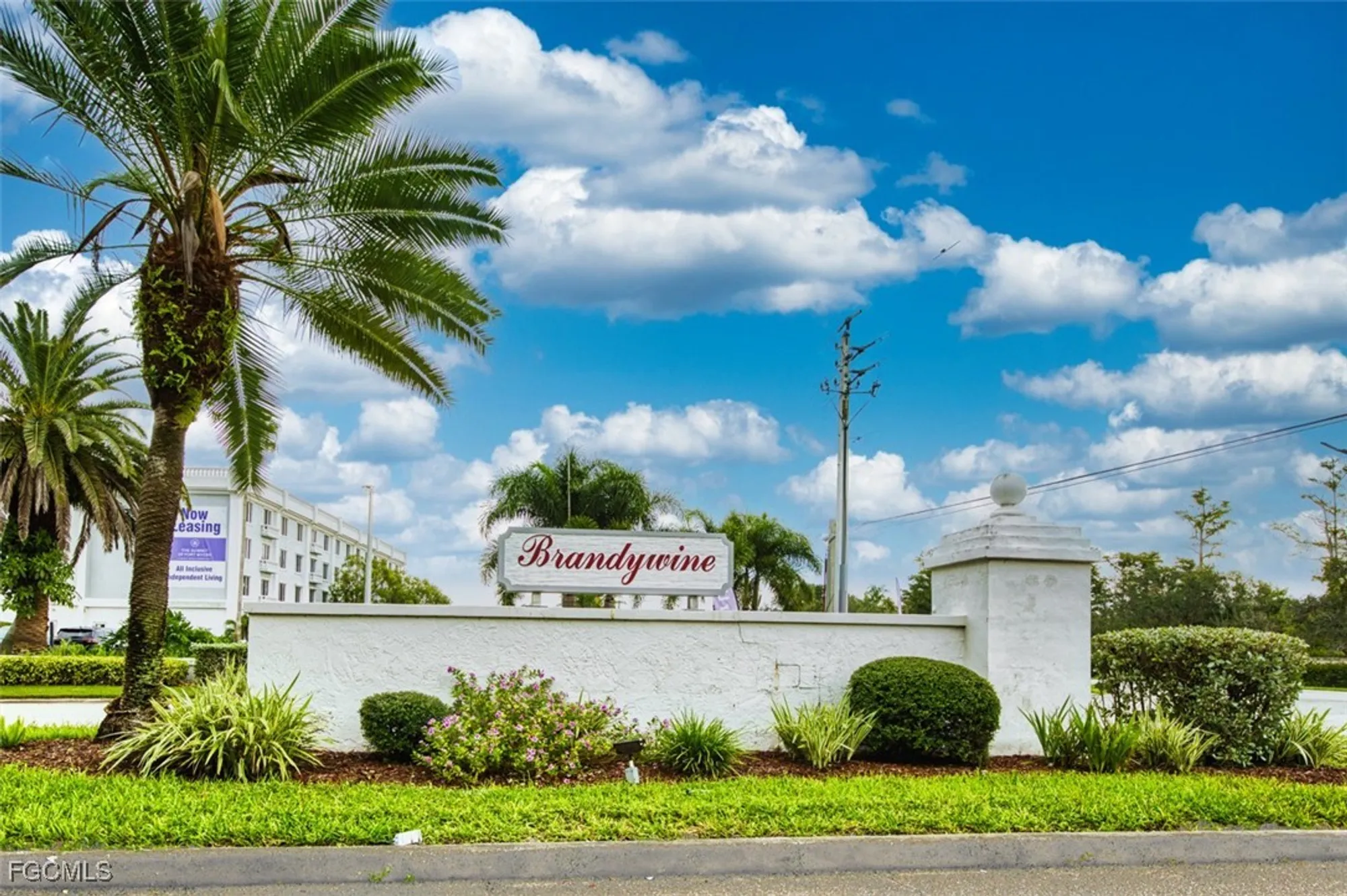 Property Slideshow image 45 of 50 | 1309 n brandywine cir, Fort Myers, FL, 33919