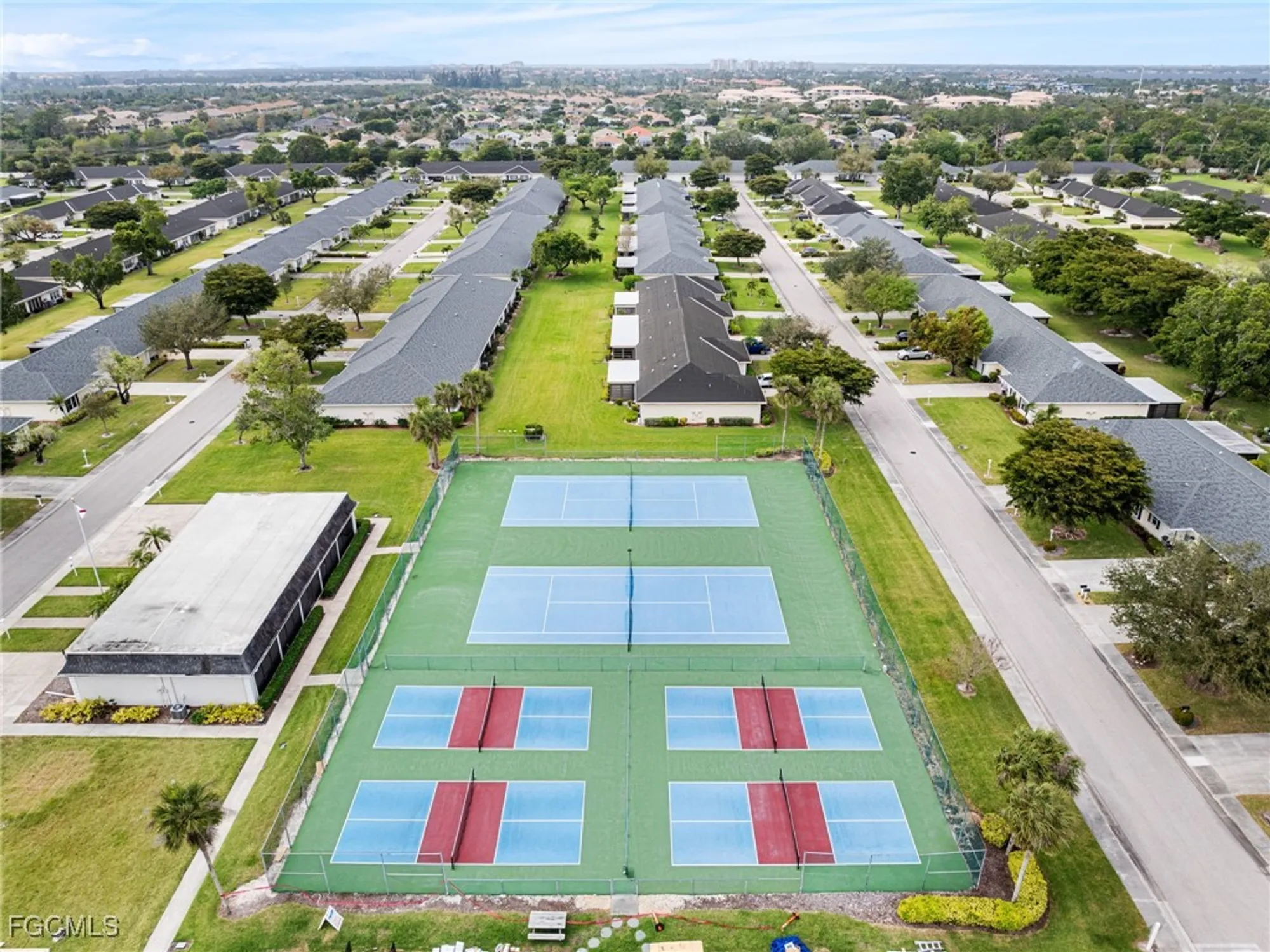 Property Slideshow image 47 of 50 | 1309 n brandywine cir, Fort Myers, FL, 33919