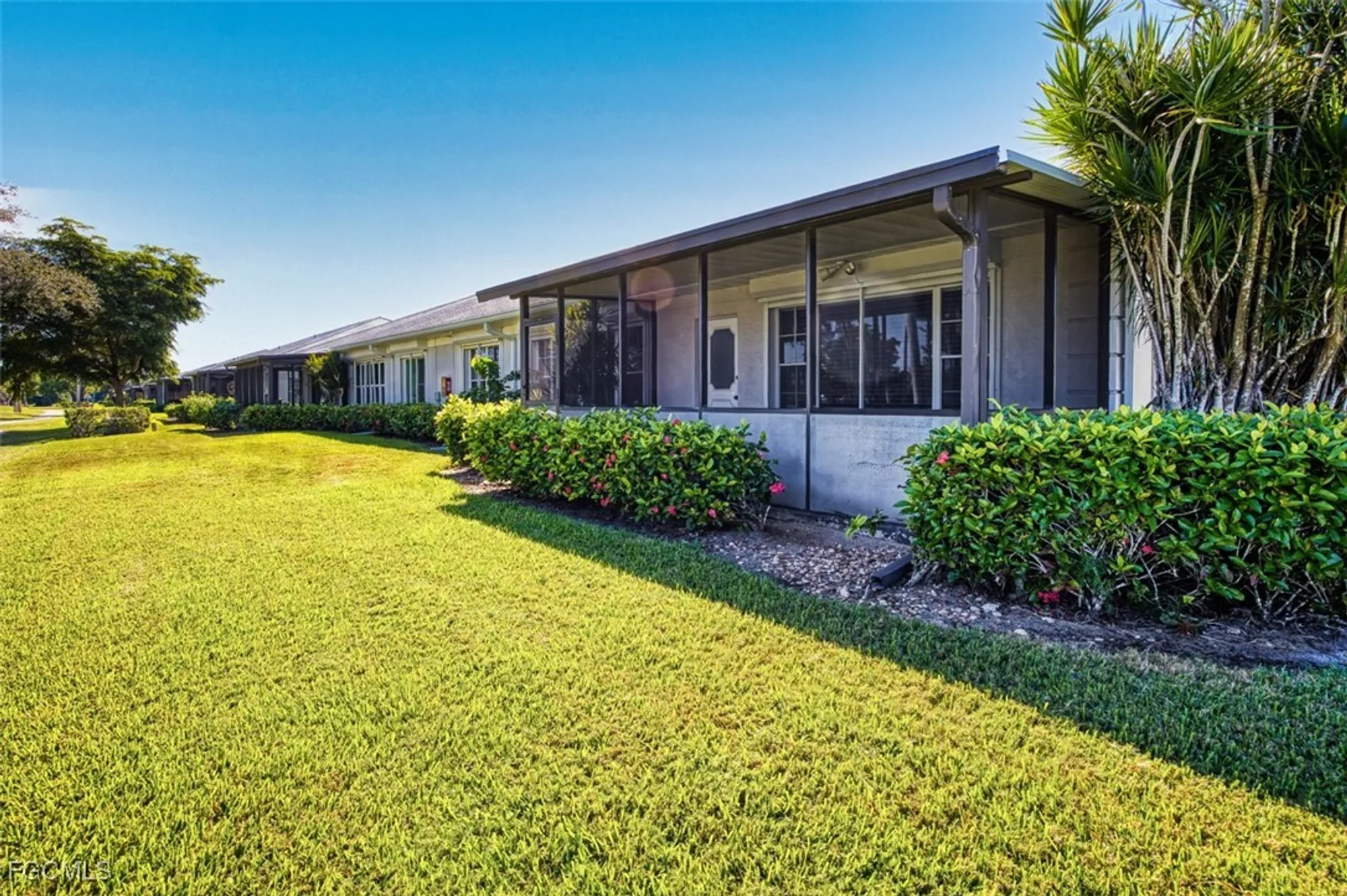 Property Slideshow image 43 of 50 | 1309 n brandywine cir, Fort Myers, FL, 33919