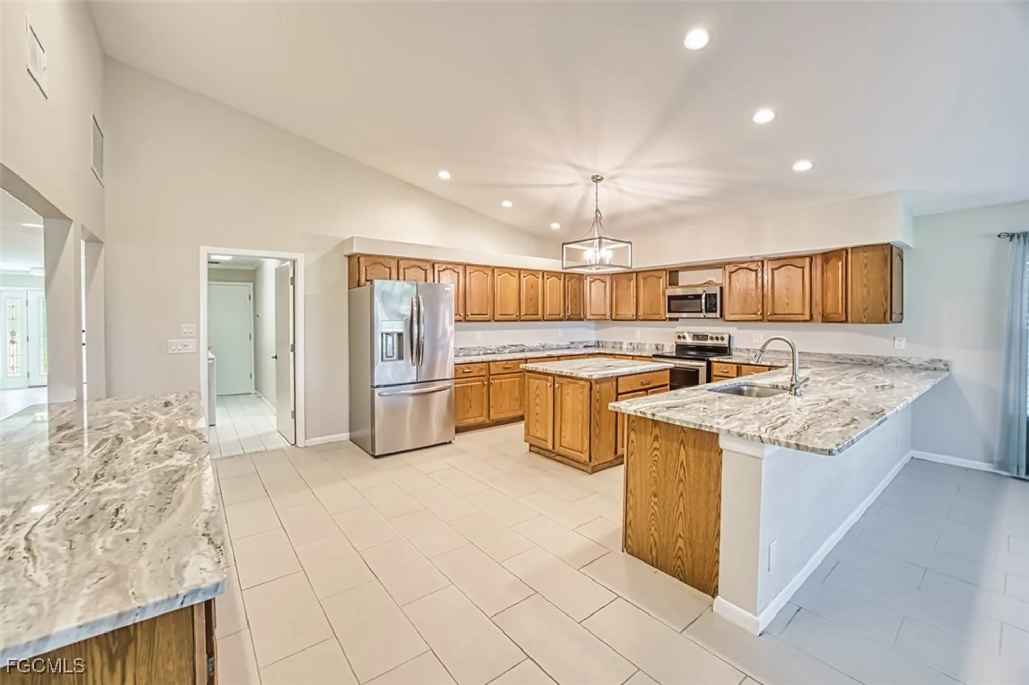 Property Slideshow image 5 of 50 | 1309 n brandywine cir, Fort Myers, FL, 33919