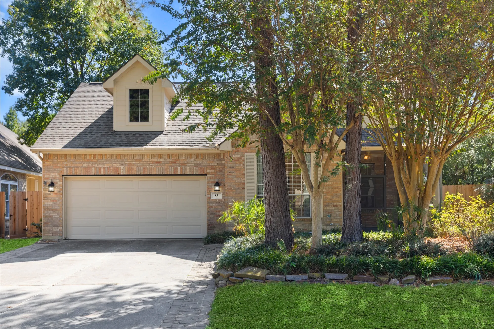 Property Slideshow image 1 of 32 | 83 robindale cir, Conroe, TX, 77384