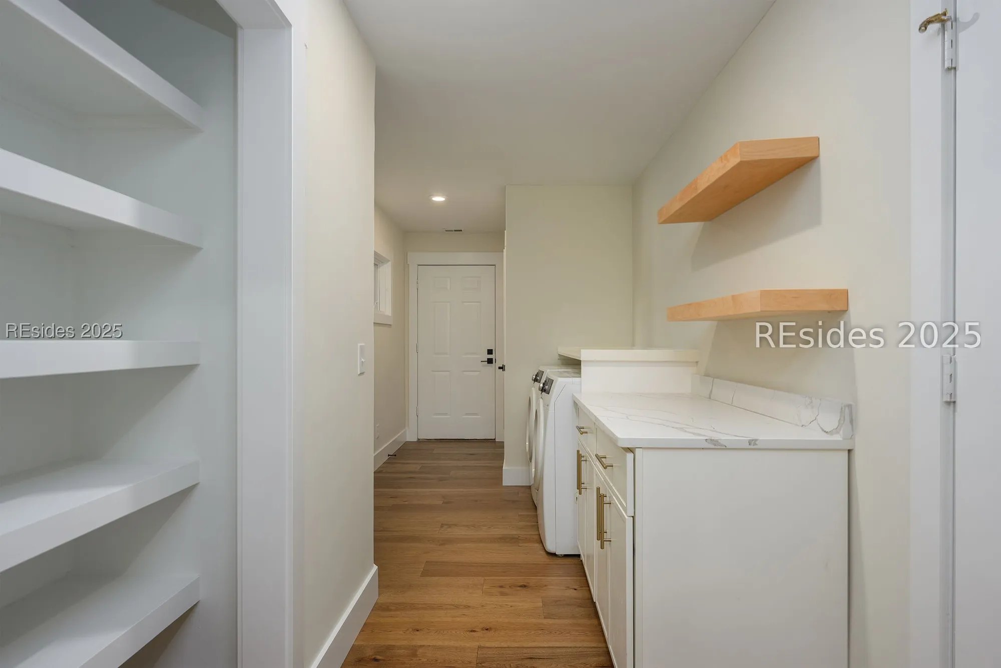 Property Slideshow image 19 of 37 | 7 whispering pines ct, Hilton Head Island, SC, 29926