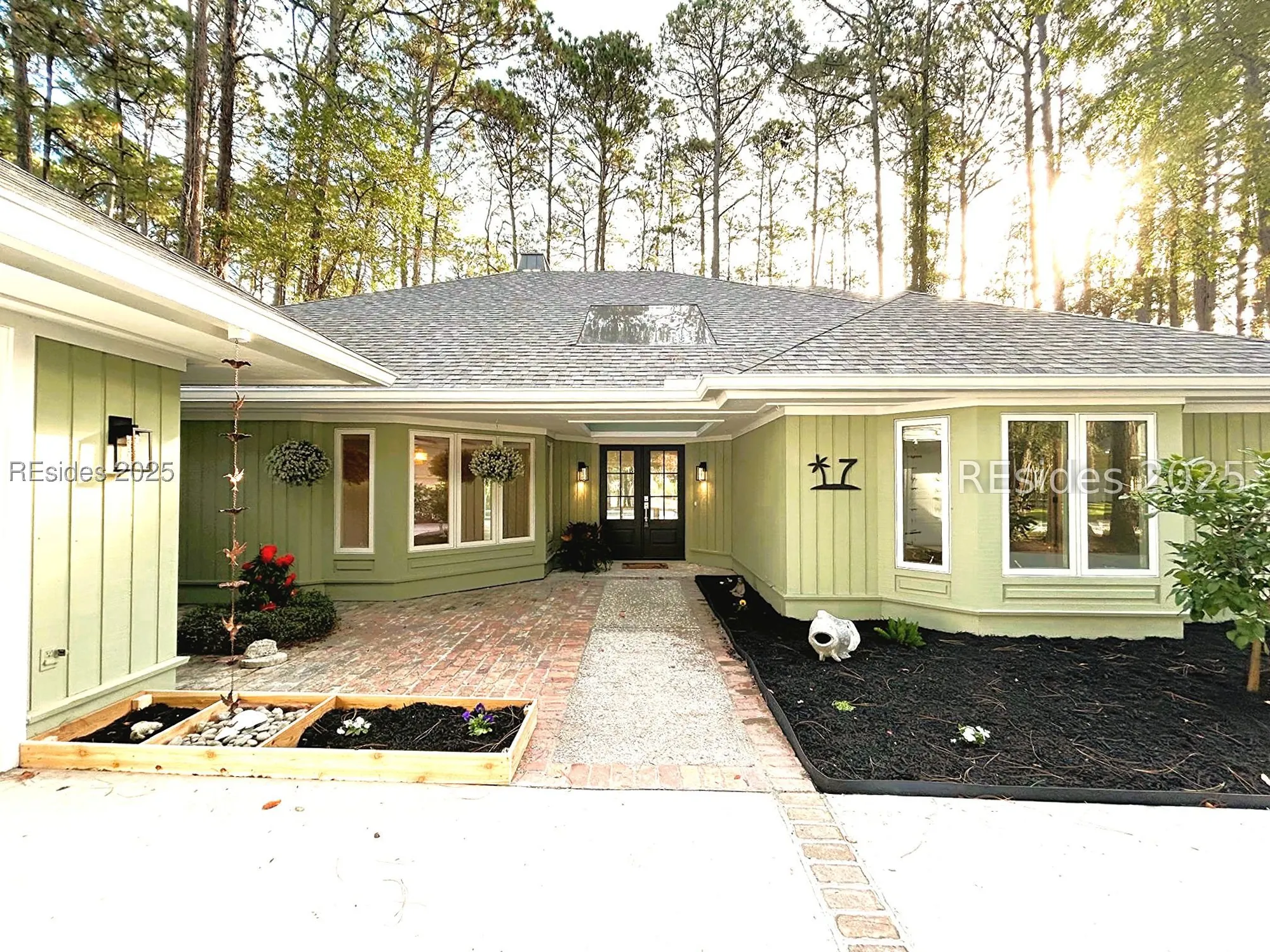 Property Slideshow image 7 of 37 | 7 whispering pines ct, Hilton Head Island, SC, 29926