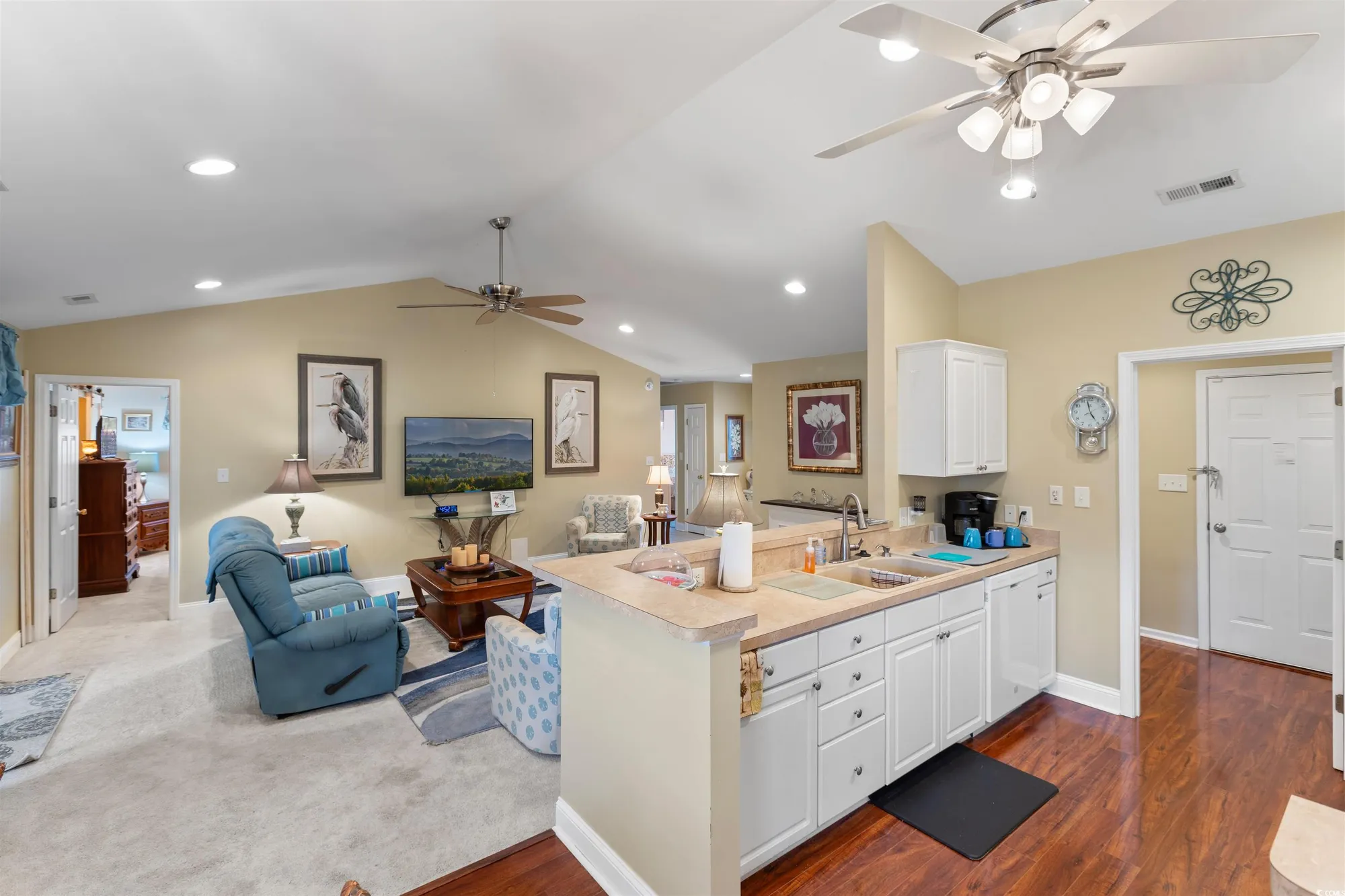 Property Slideshow image 4 of 29 | 6713 wisteria dr, Myrtle Beach, SC, 29588