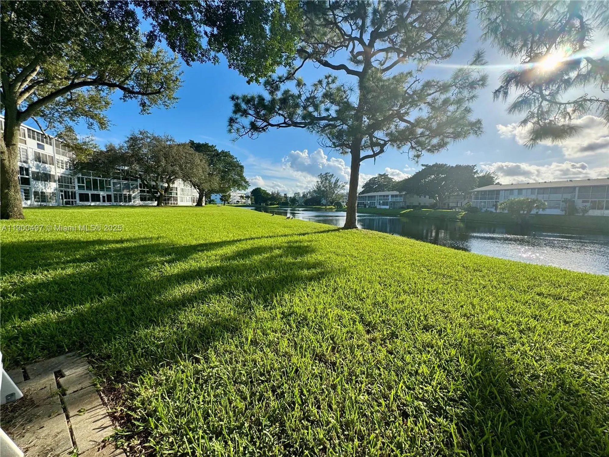 Property Slideshow image 11 of 20 | 1011 westbury f # 1011, Deerfield Beach, FL, 33442