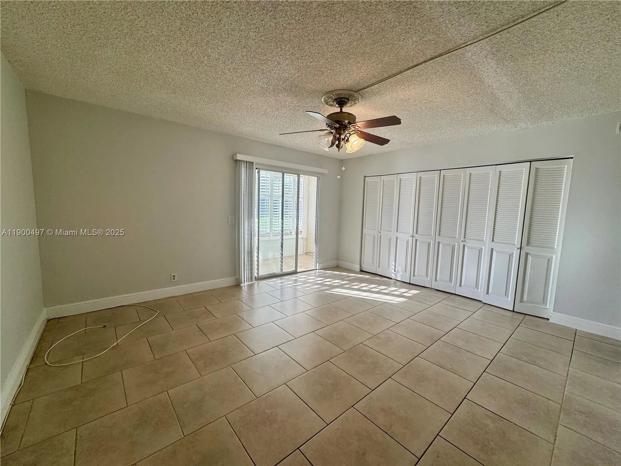 Property Slideshow image 8 of 20 | 1011 westbury f # 1011, Deerfield Beach, FL, 33442