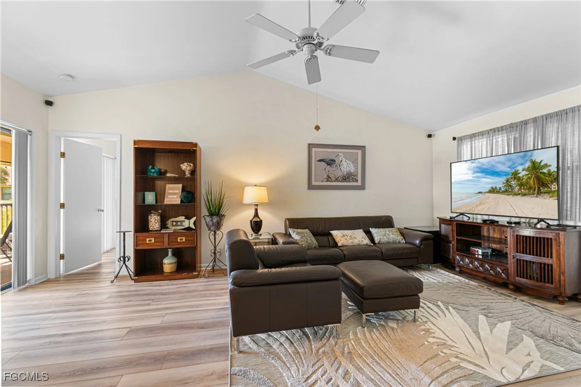 Property Slideshow image 8 of 42 | 13288 white marsh ln 3433, Fort Myers, FL, 33912