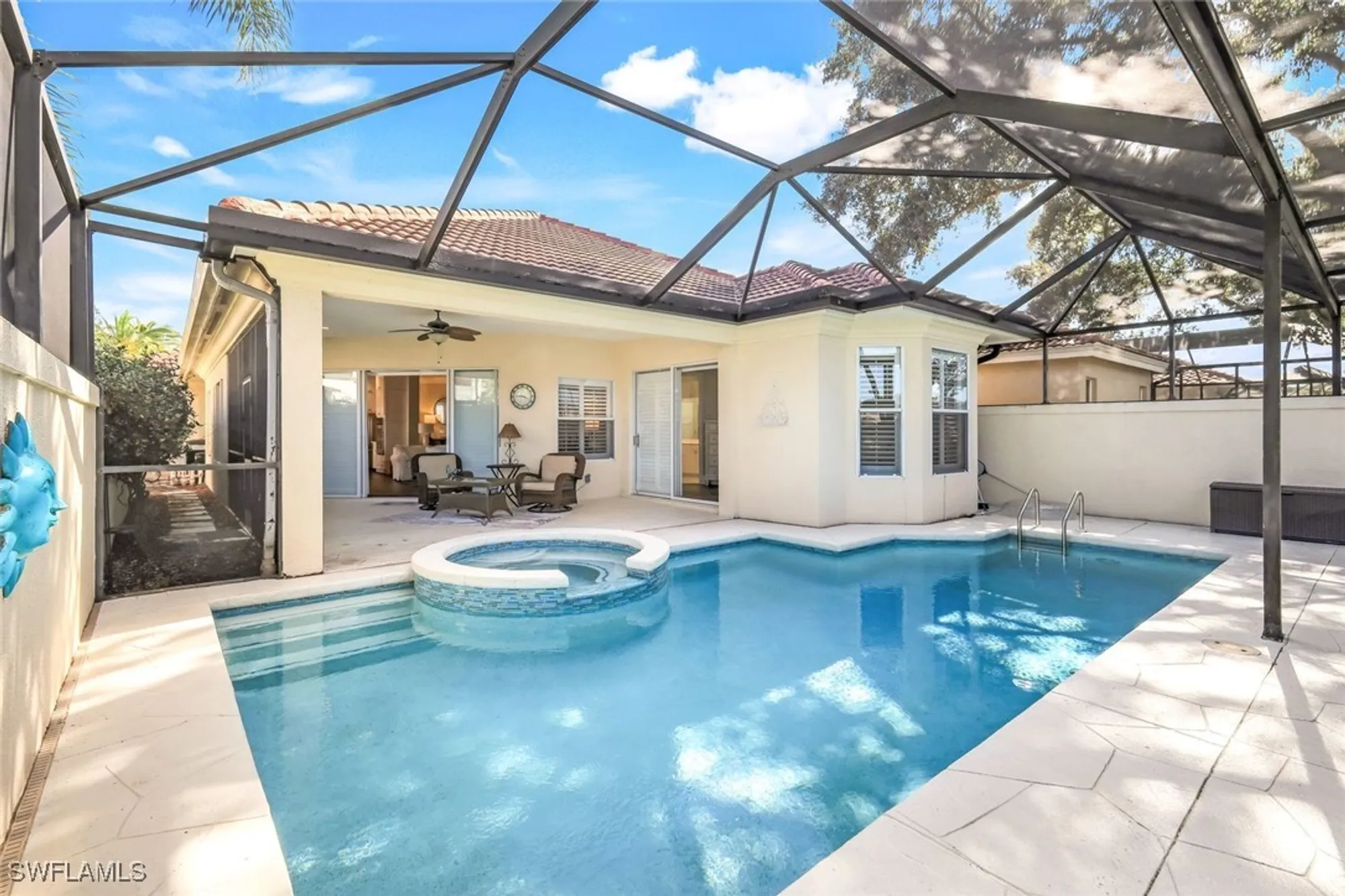 Property Slideshow image 21 of 29 | 915 fountain run, Naples, FL, 34119