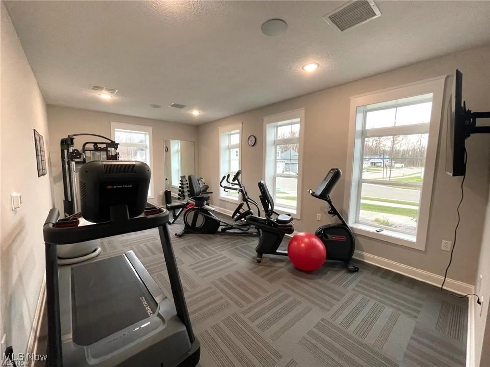 Property Slideshow image 29 of 36 | 4317 evergreen ct # 67, Green, OH, 44720