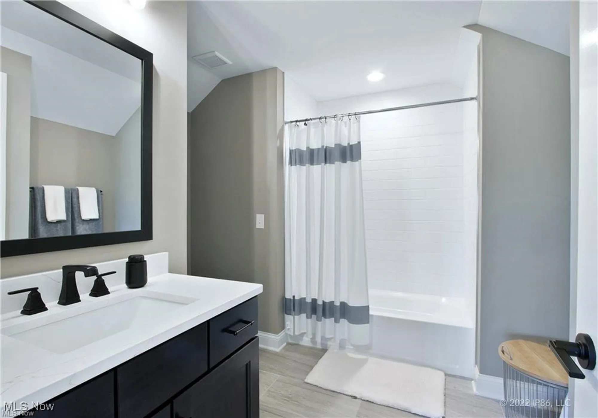 Property Slideshow image 23 of 36 | 4317 evergreen ct # 67, Green, OH, 44720