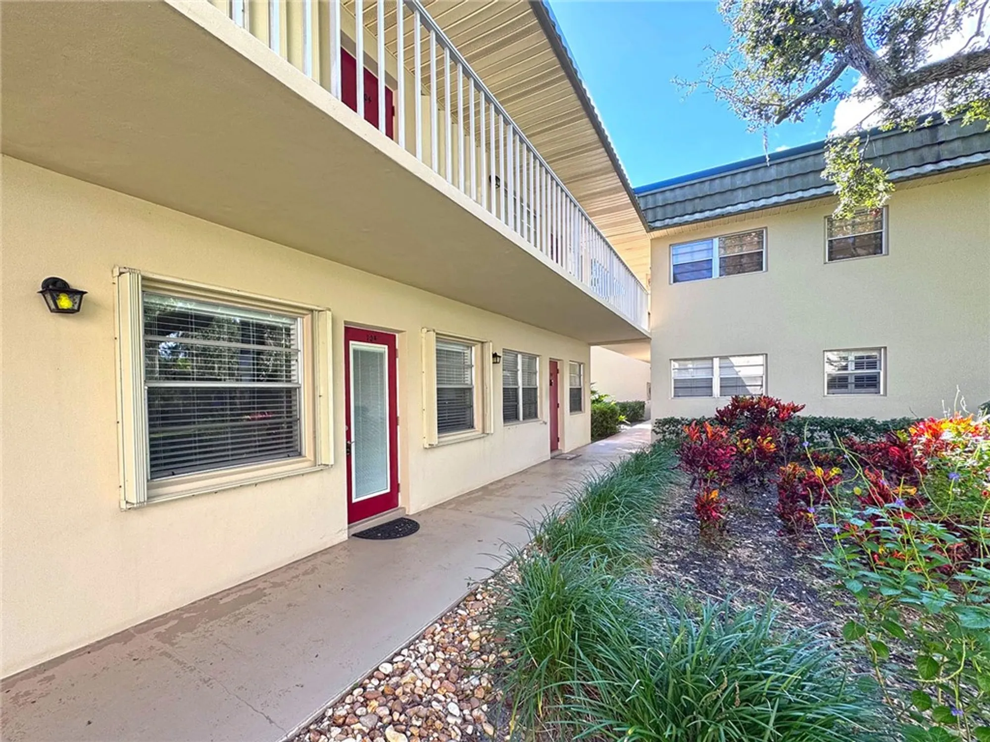 Property Slideshow image 17 of 35 | 11 vista gardens trl apt 104, Vero Beach, FL, 32962