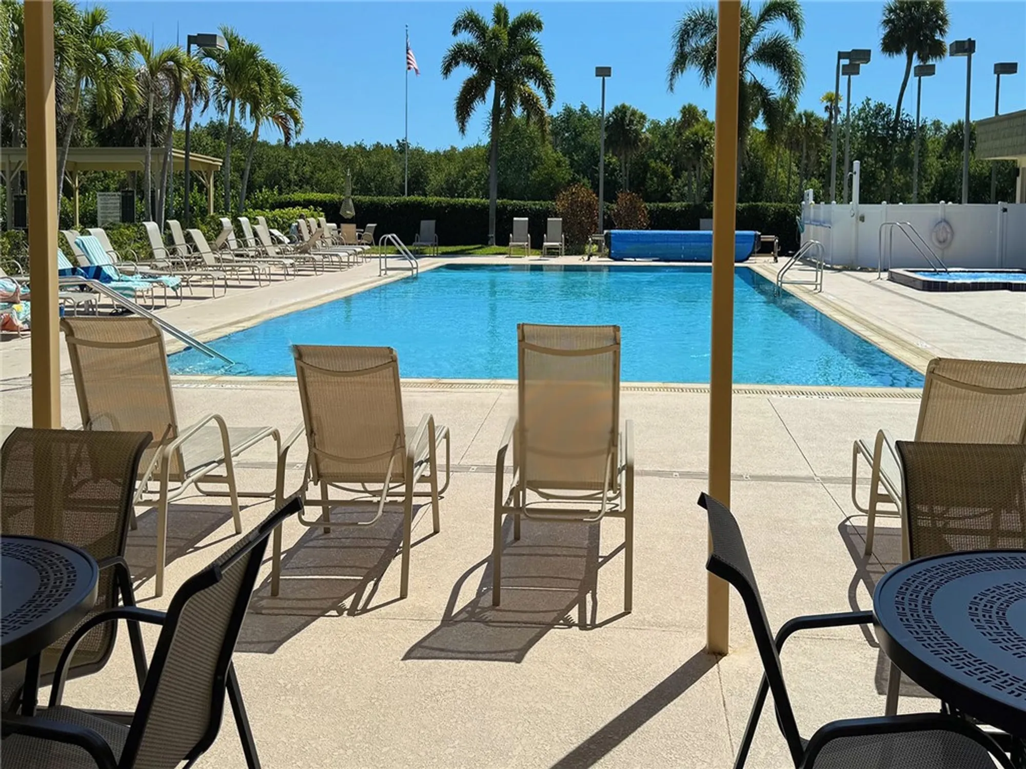 Property Slideshow image 20 of 35 | 11 vista gardens trl apt 104, Vero Beach, FL, 32962