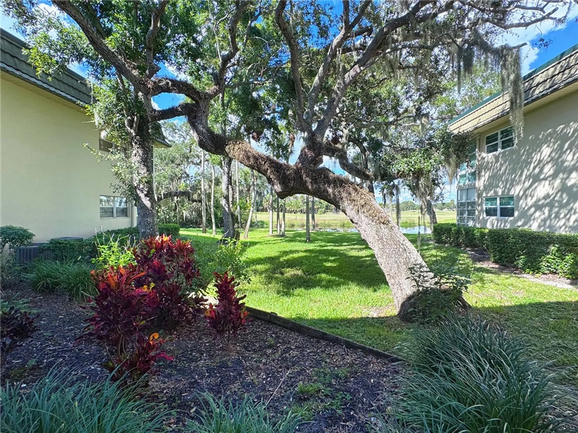 Property Slideshow image 31 of 35 | 11 vista gardens trl apt 104, Vero Beach, FL, 32962