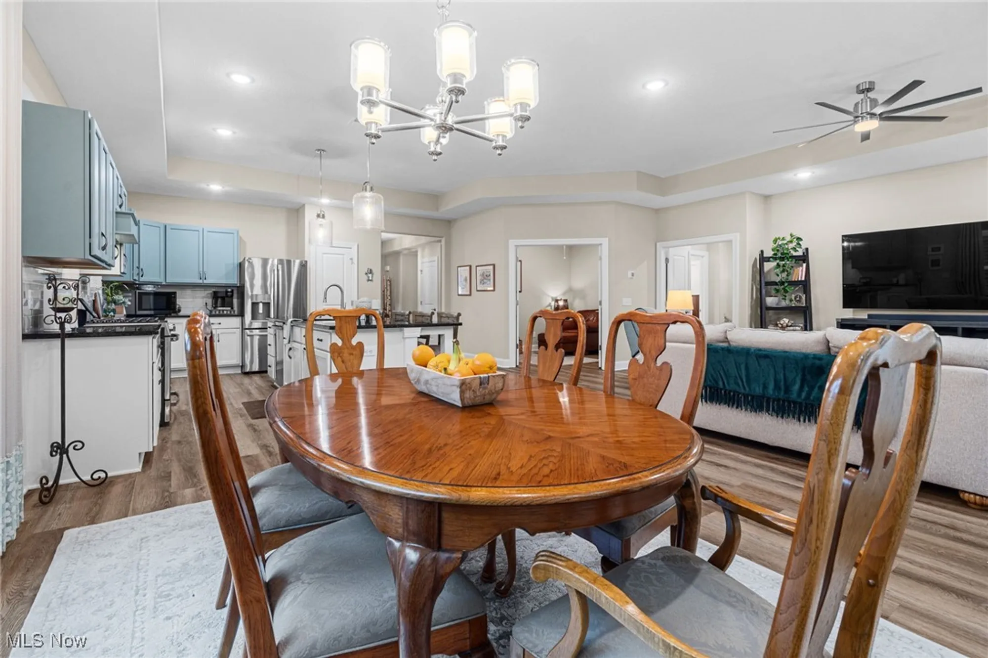 Property Slideshow image 15 of 50 | 2080 hawthorn ct, North Canton, OH, 44720