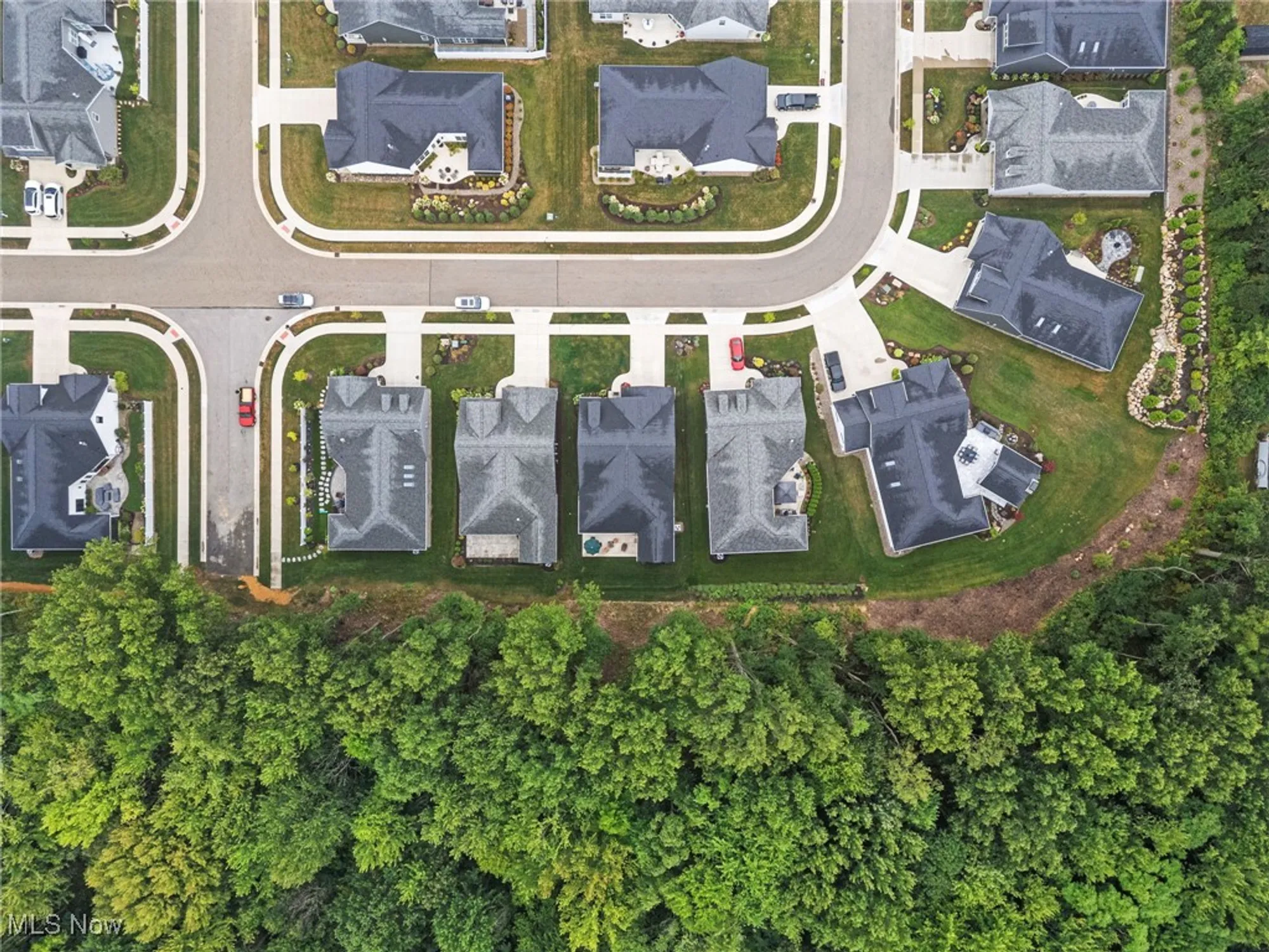 Property Slideshow image 36 of 50 | 2080 hawthorn ct, North Canton, OH, 44720