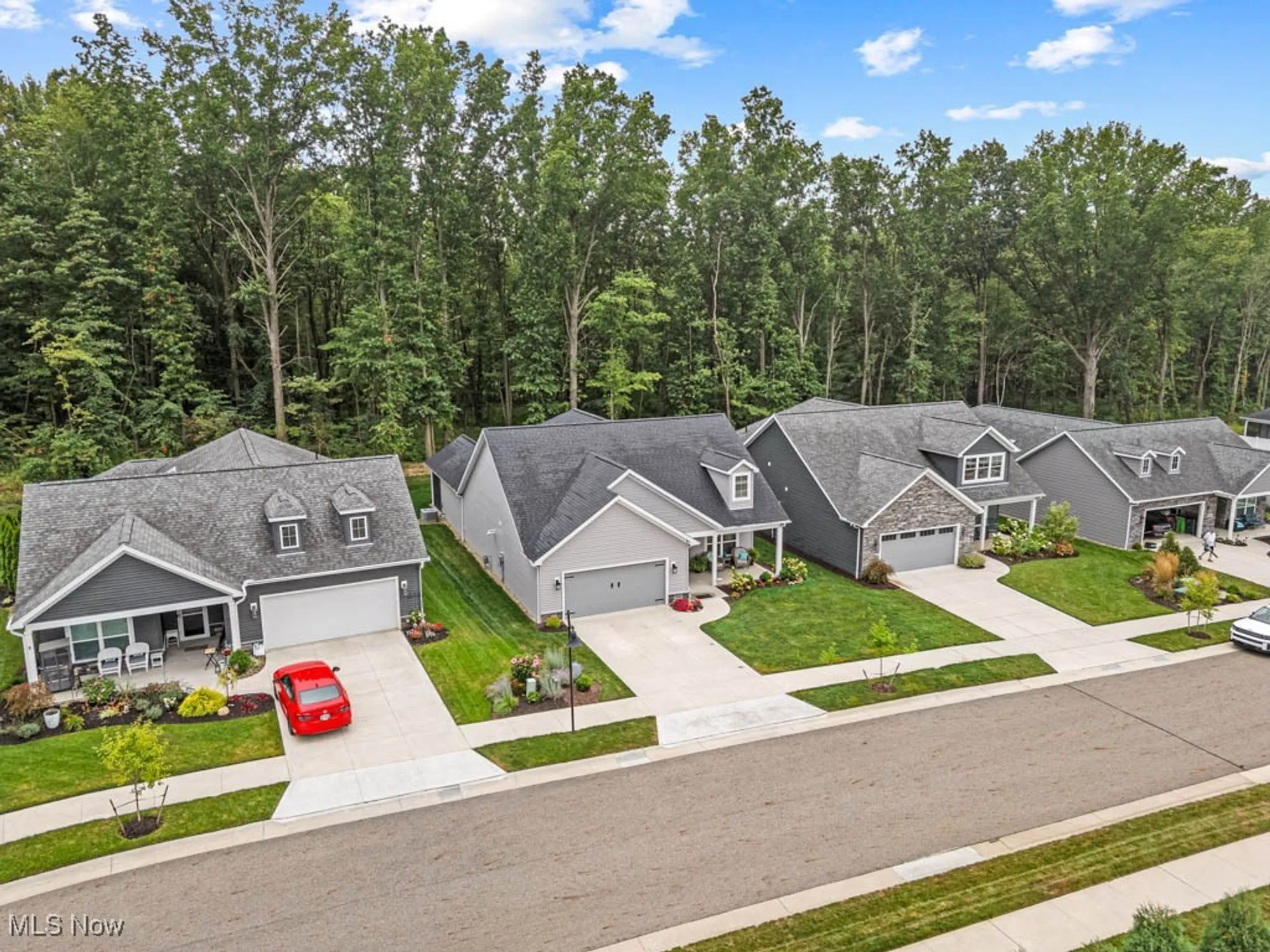 Property Slideshow image 39 of 50 | 2080 hawthorn ct, North Canton, OH, 44720