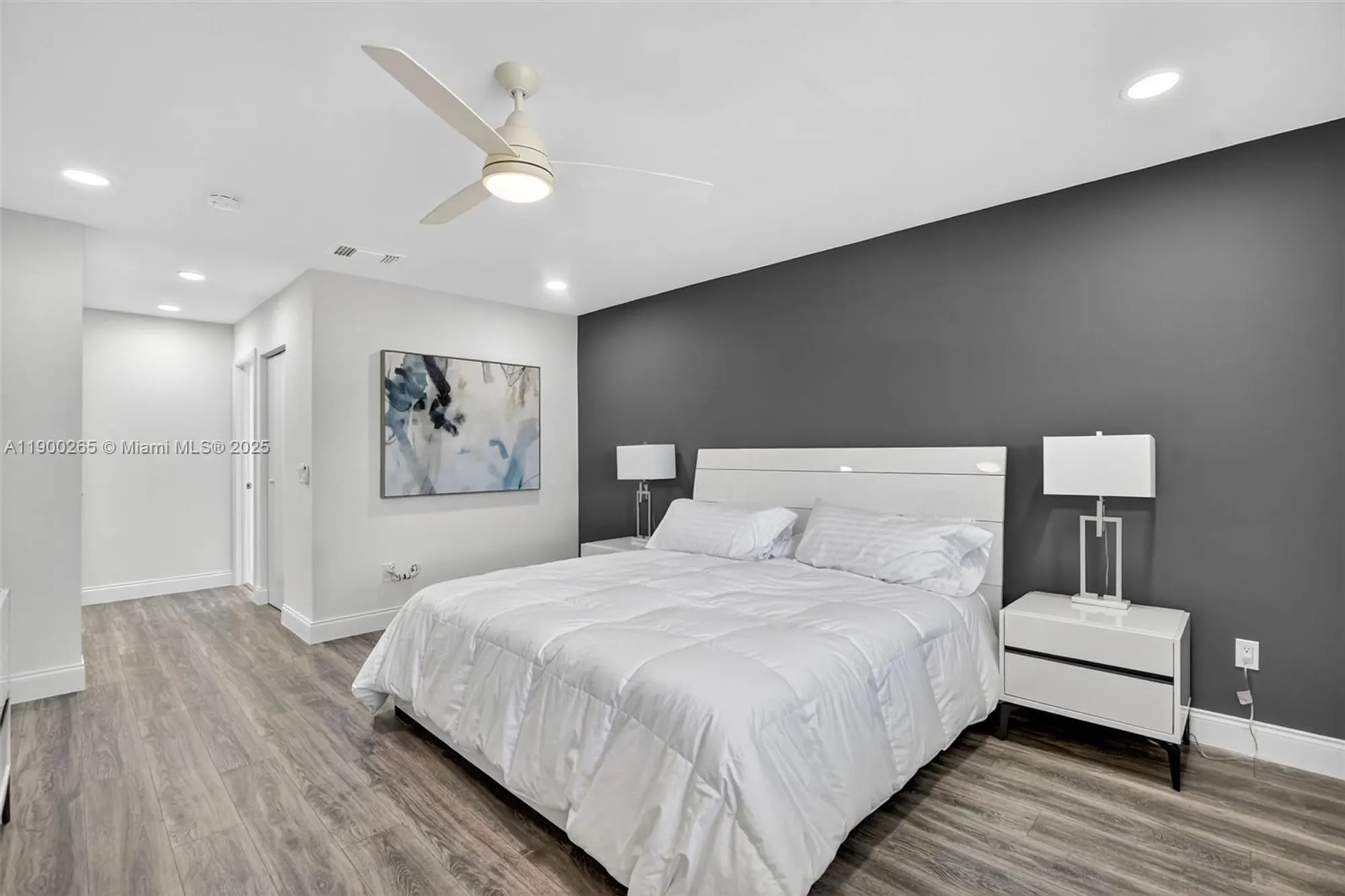 Property Slideshow image 18 of 55 | 21860 arriba real apt 4d, Boca Raton, FL, 33433