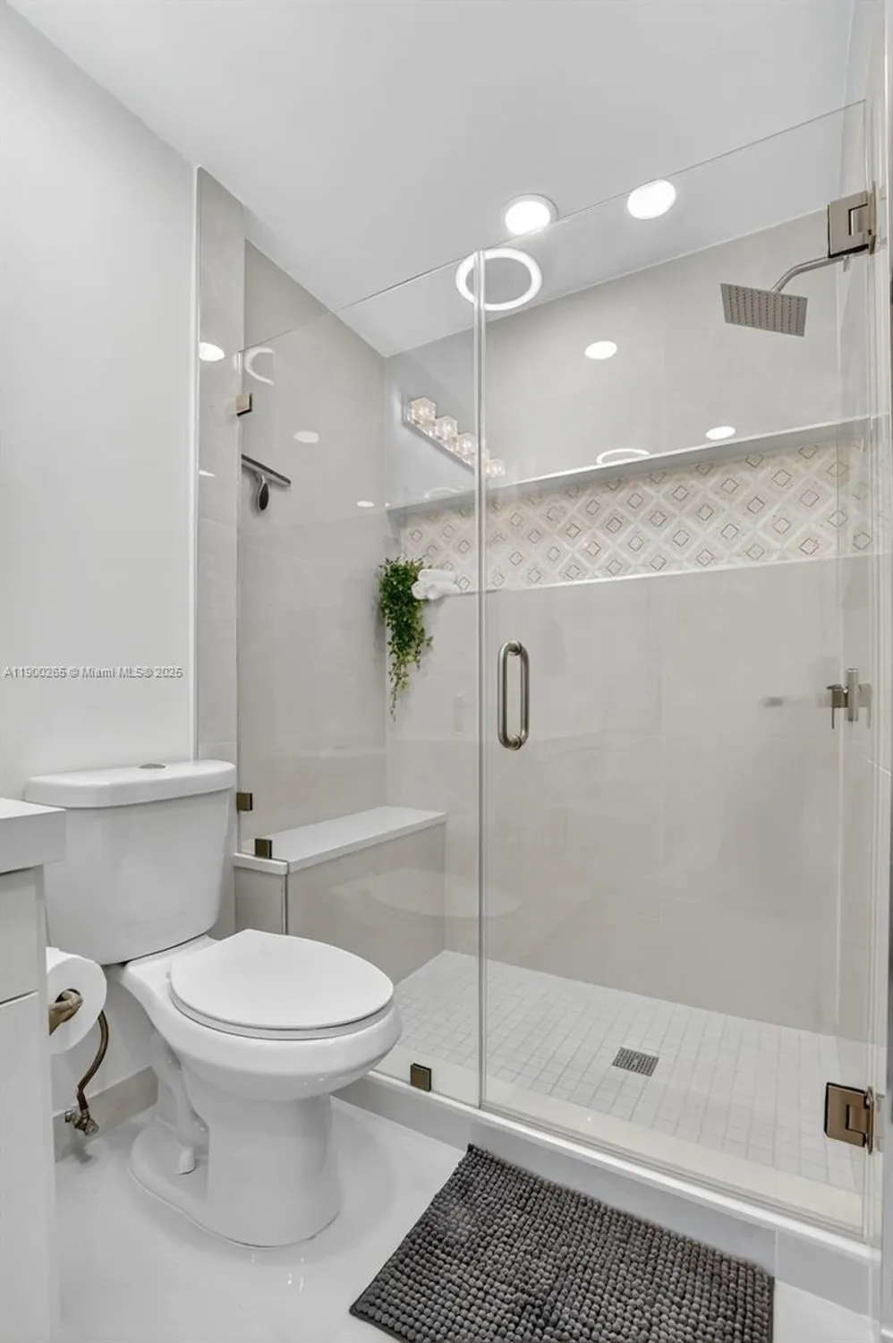 Property Slideshow image 25 of 55 | 21860 arriba real apt 4d, Boca Raton, FL, 33433