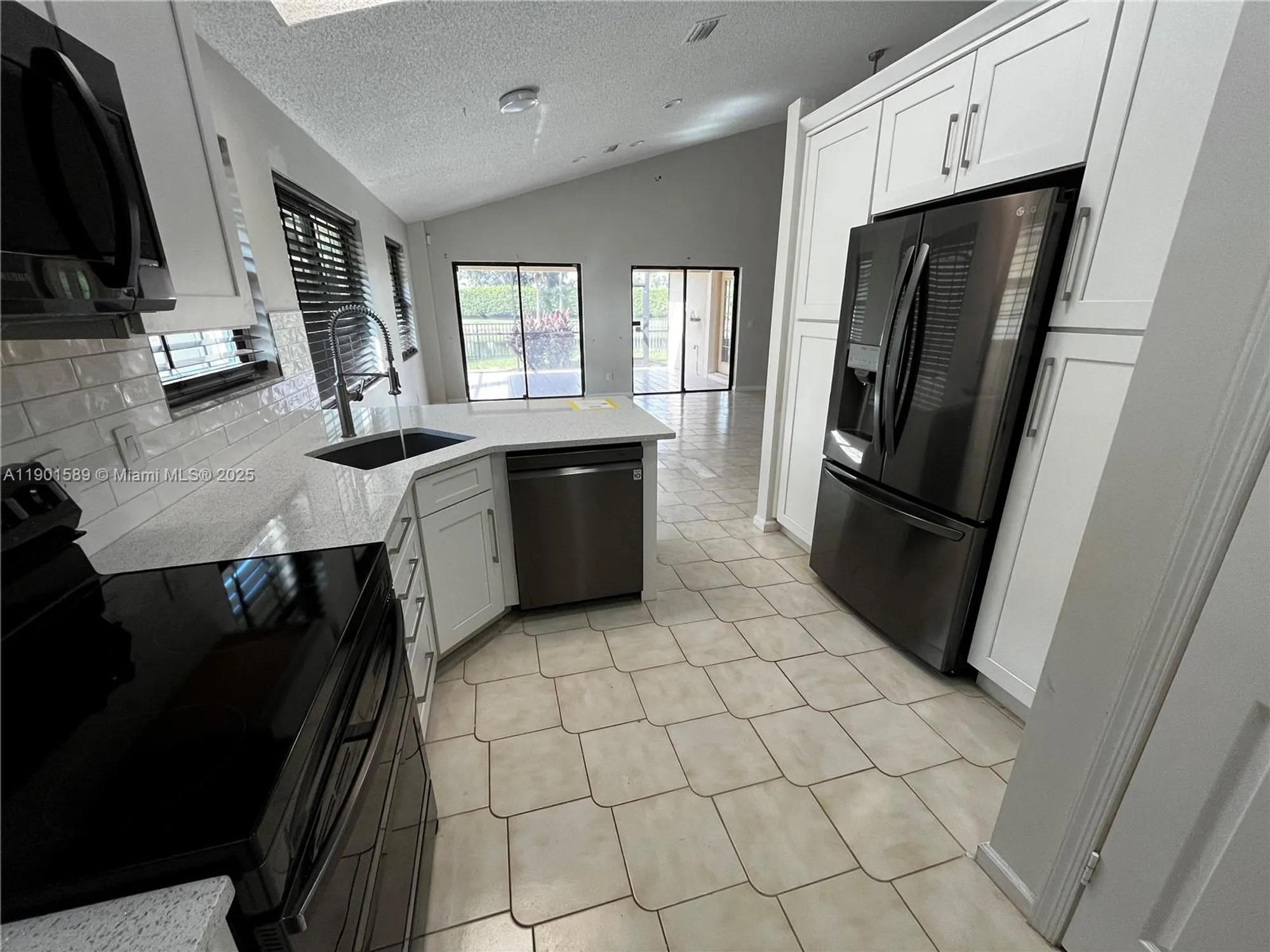 Property Slideshow image 19 of 30 | 8079 popash ct, Boynton Beach, FL, 33472