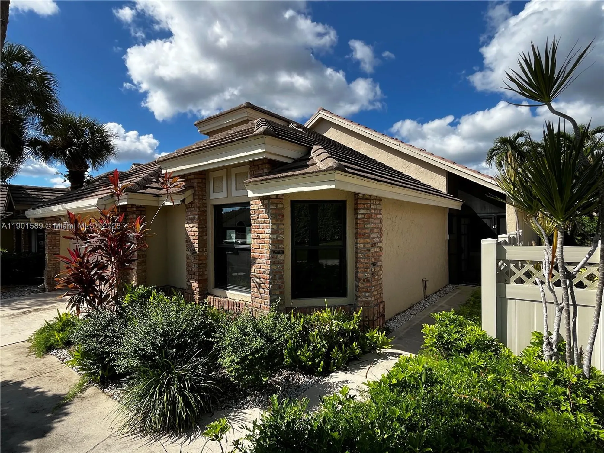 Property Slideshow image 26 of 30 | 8079 popash ct, Boynton Beach, FL, 33472