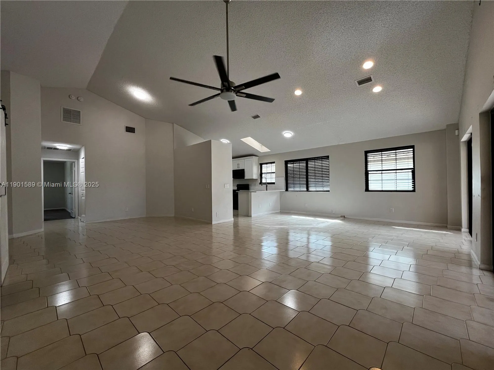 Property Slideshow image 21 of 30 | 8079 popash ct, Boynton Beach, FL, 33472