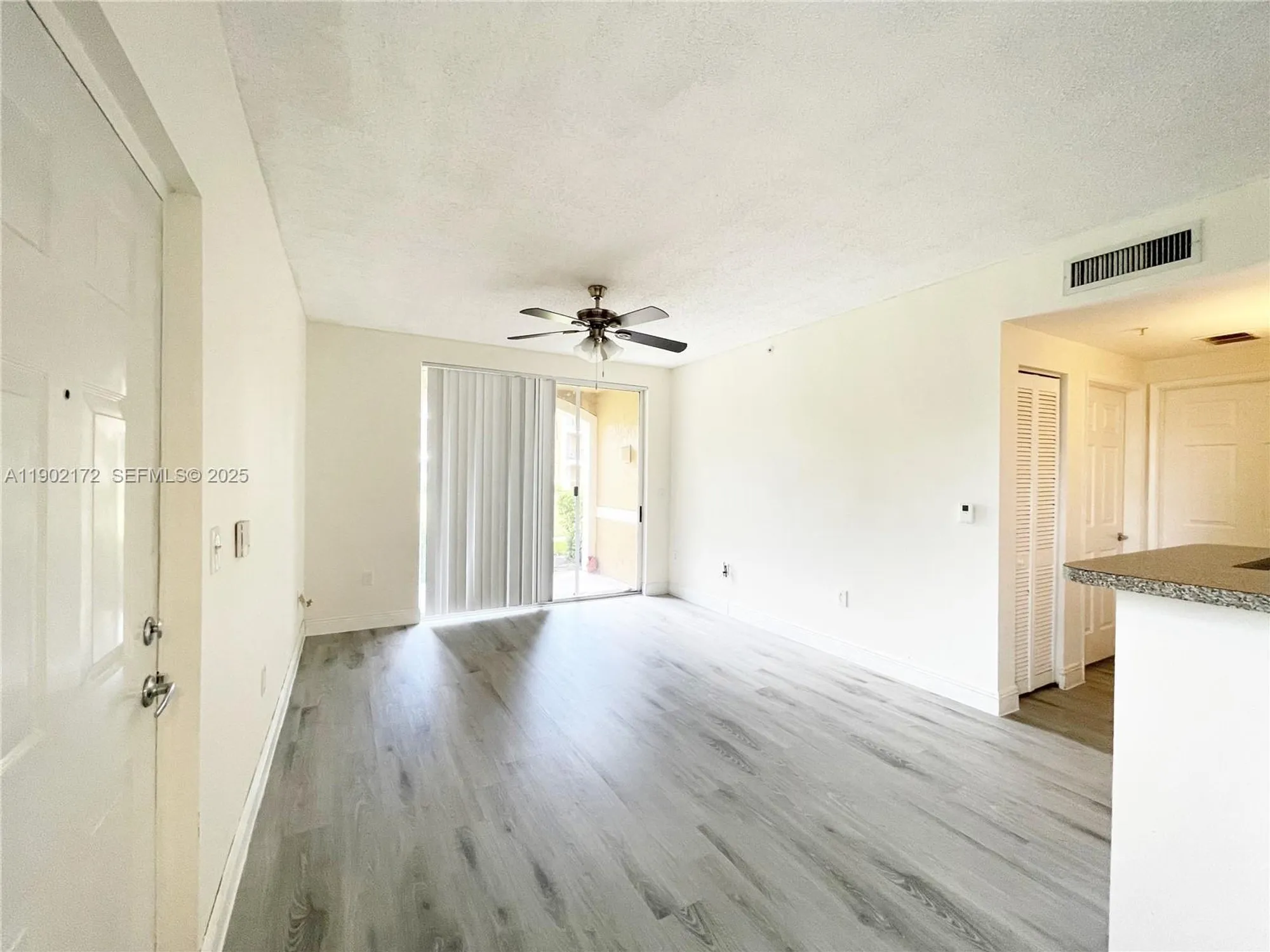Property Slideshow image 4 of 35 | 8010 n nob hill rd apt 102, Tamarac, FL, 33321